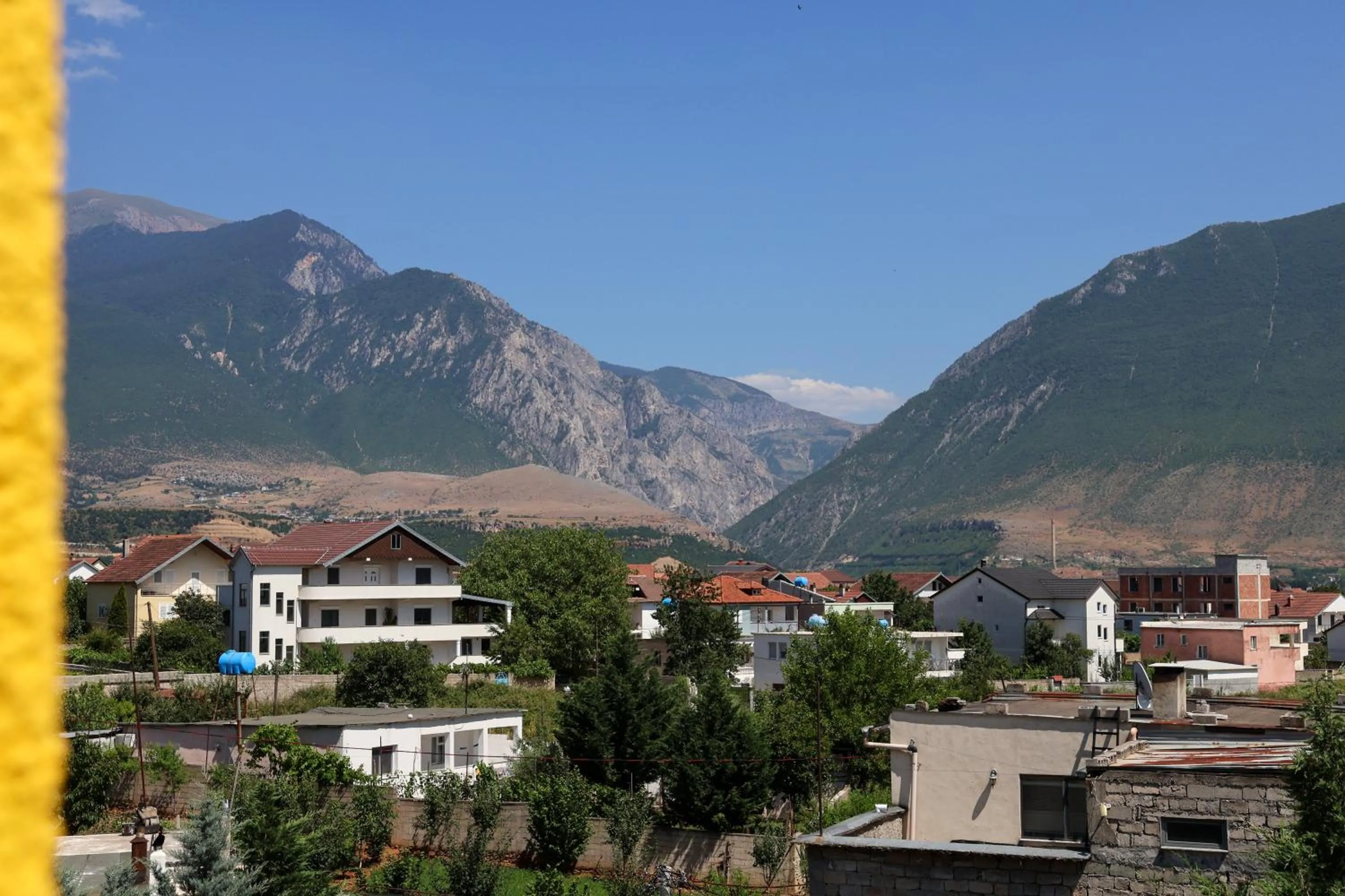 Property building in London Restaurant Hotel