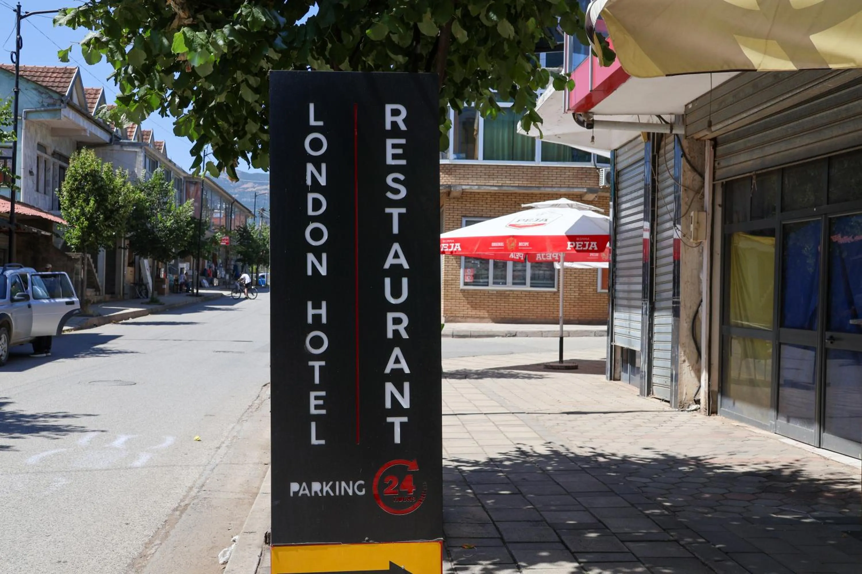 Property logo or sign in London Restaurant Hotel