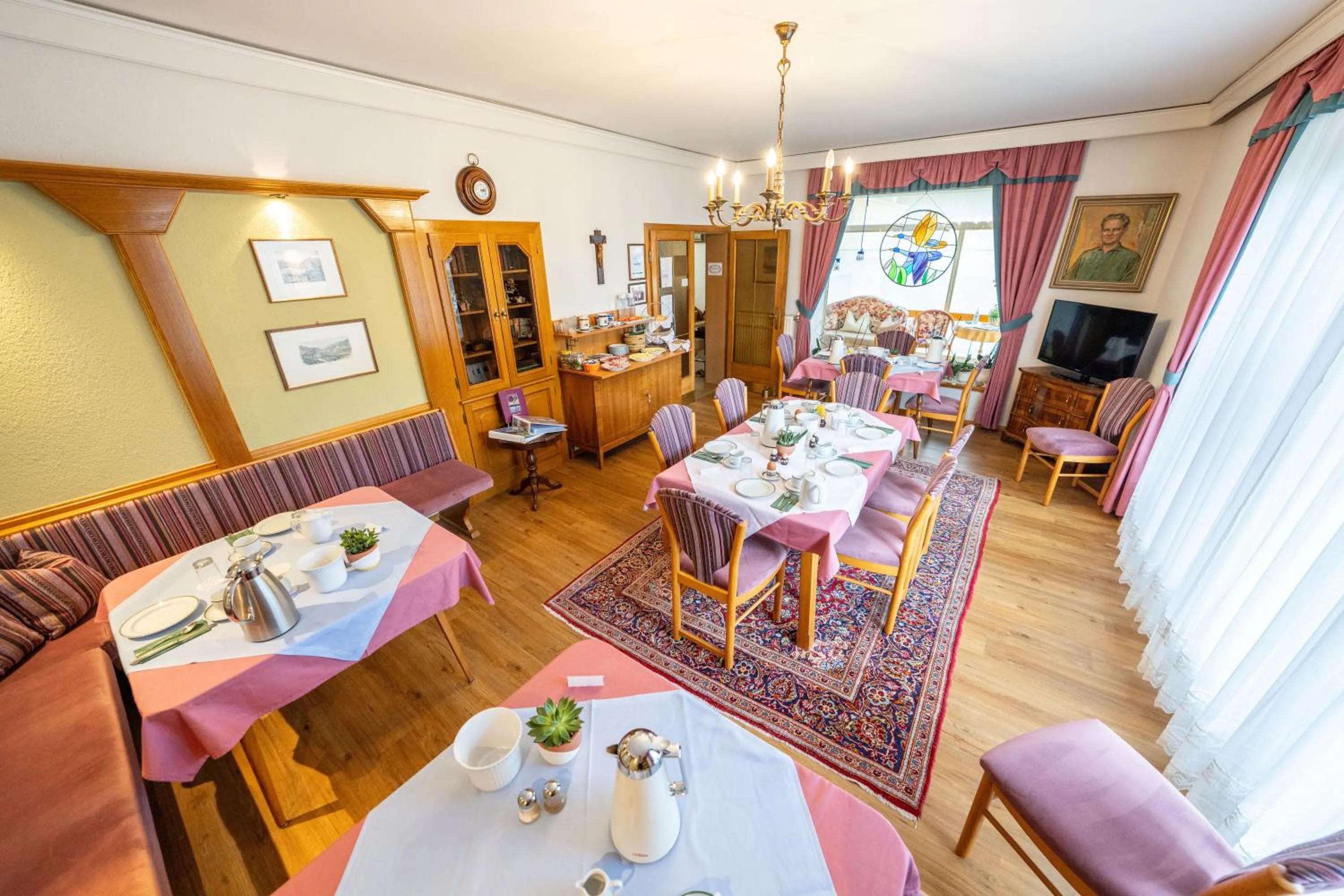 Dining area in Haus Golker Ferienwohnungen & Frühstückspension