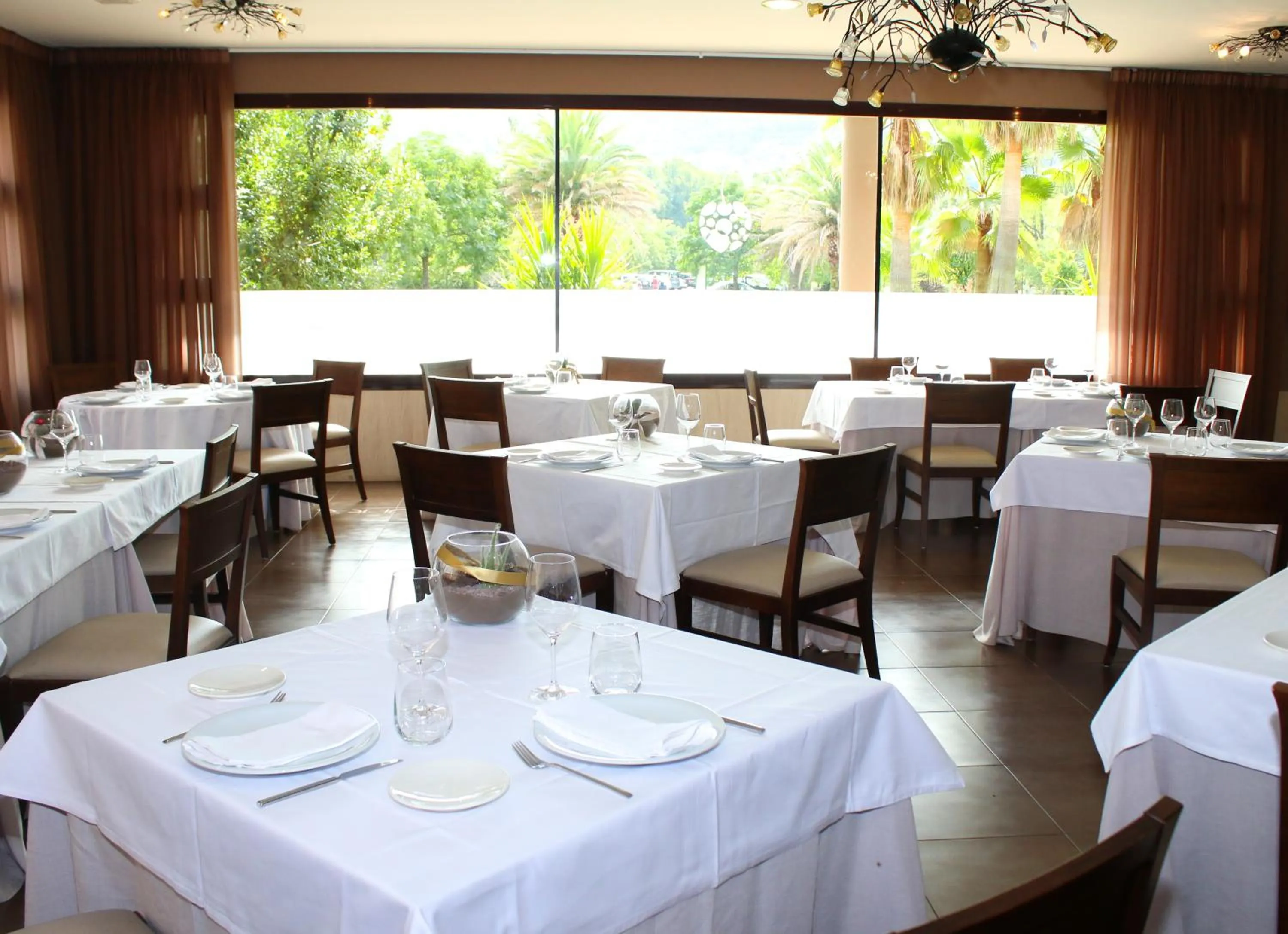 Restaurant/places to eat in Hotel Balneario Valle del Jerte