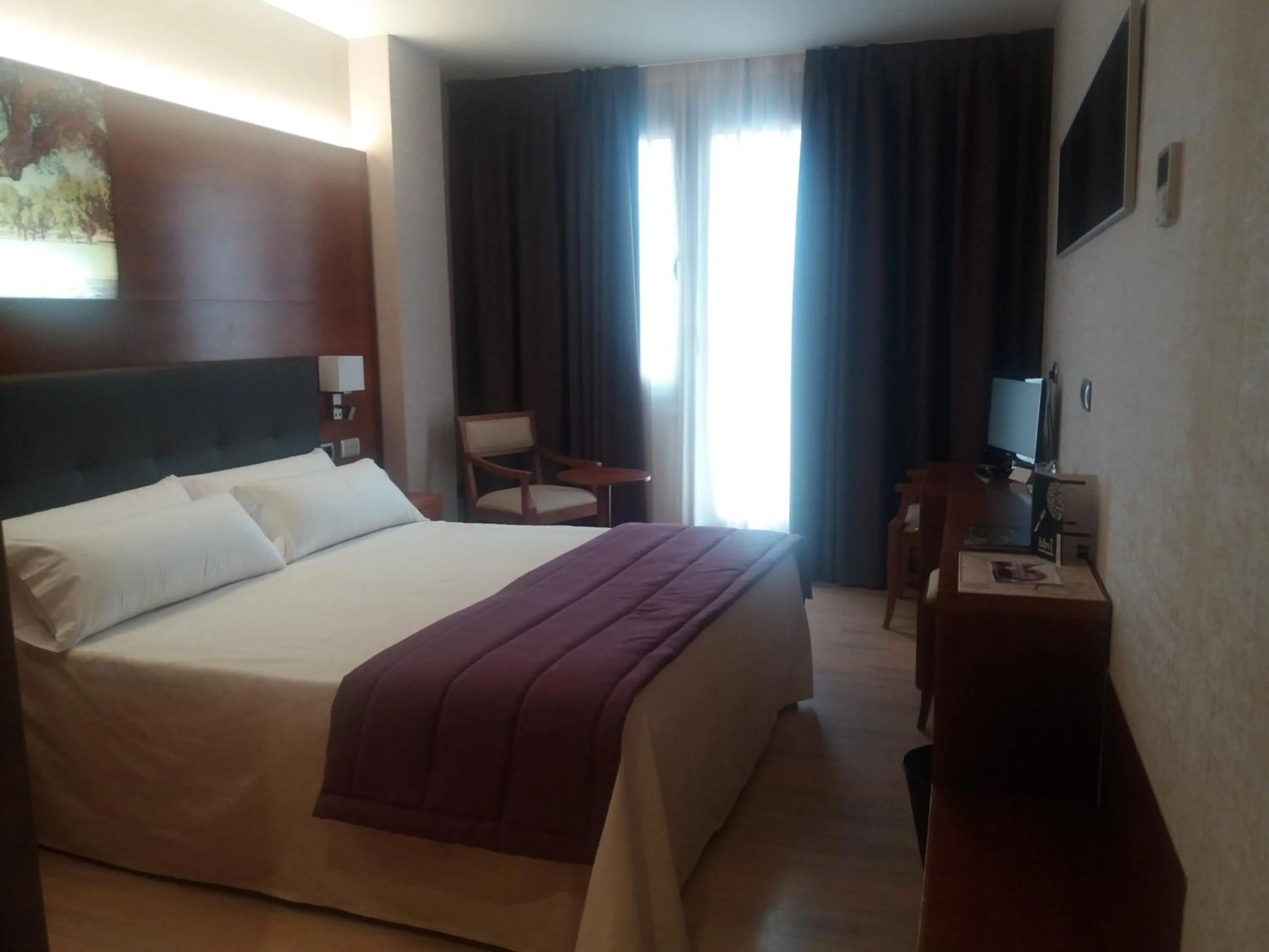 Decorative detail, Bed in Hotel Balneario Valle del Jerte