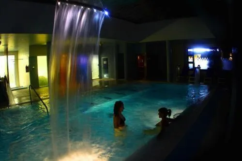 Swimming pool in Hotel Balneario Valle del Jerte