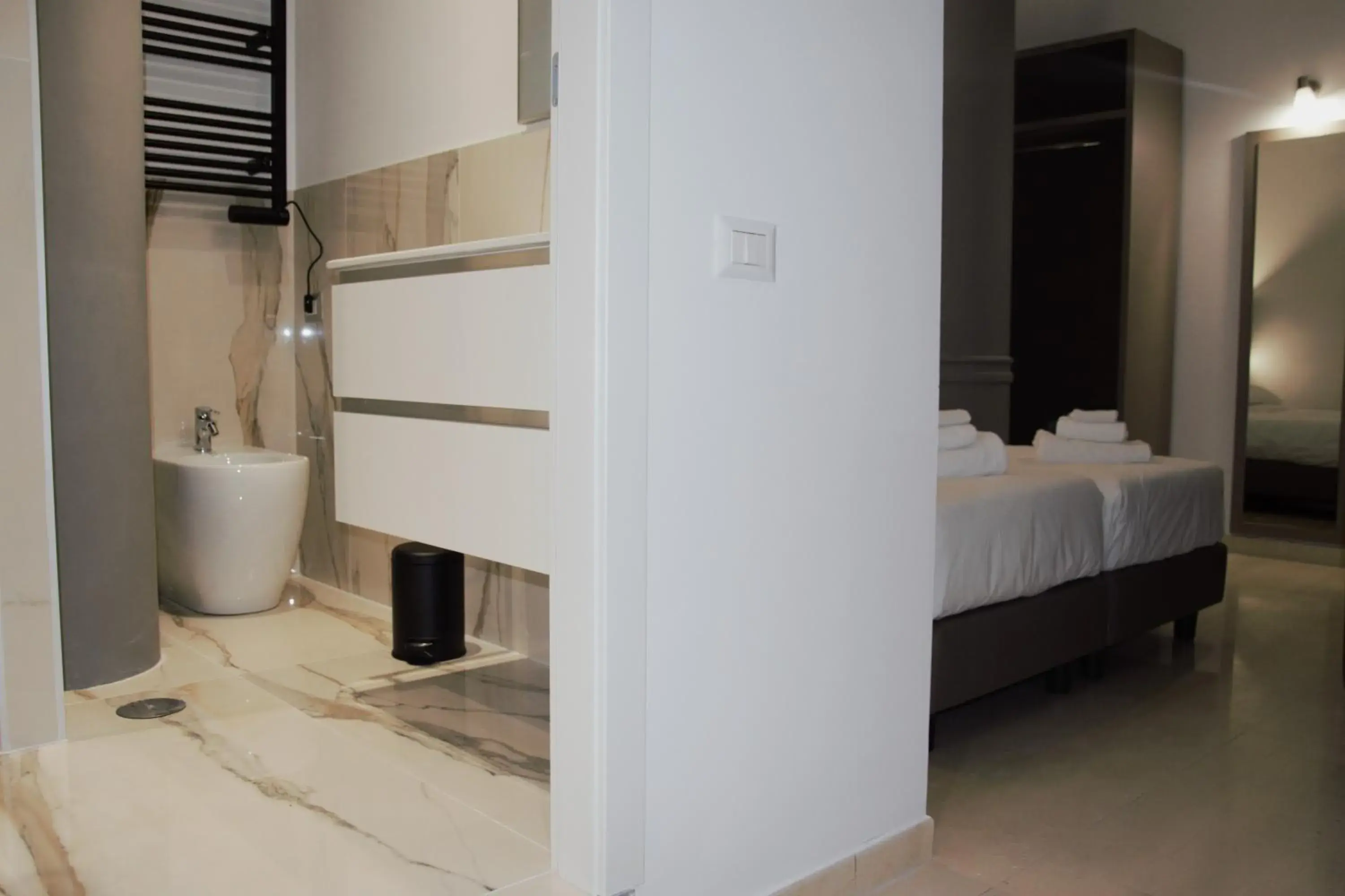 Economy Double Room in Domus Dea Roma by Trinità Economy Double Room in Domus Dea Roma by Trinità