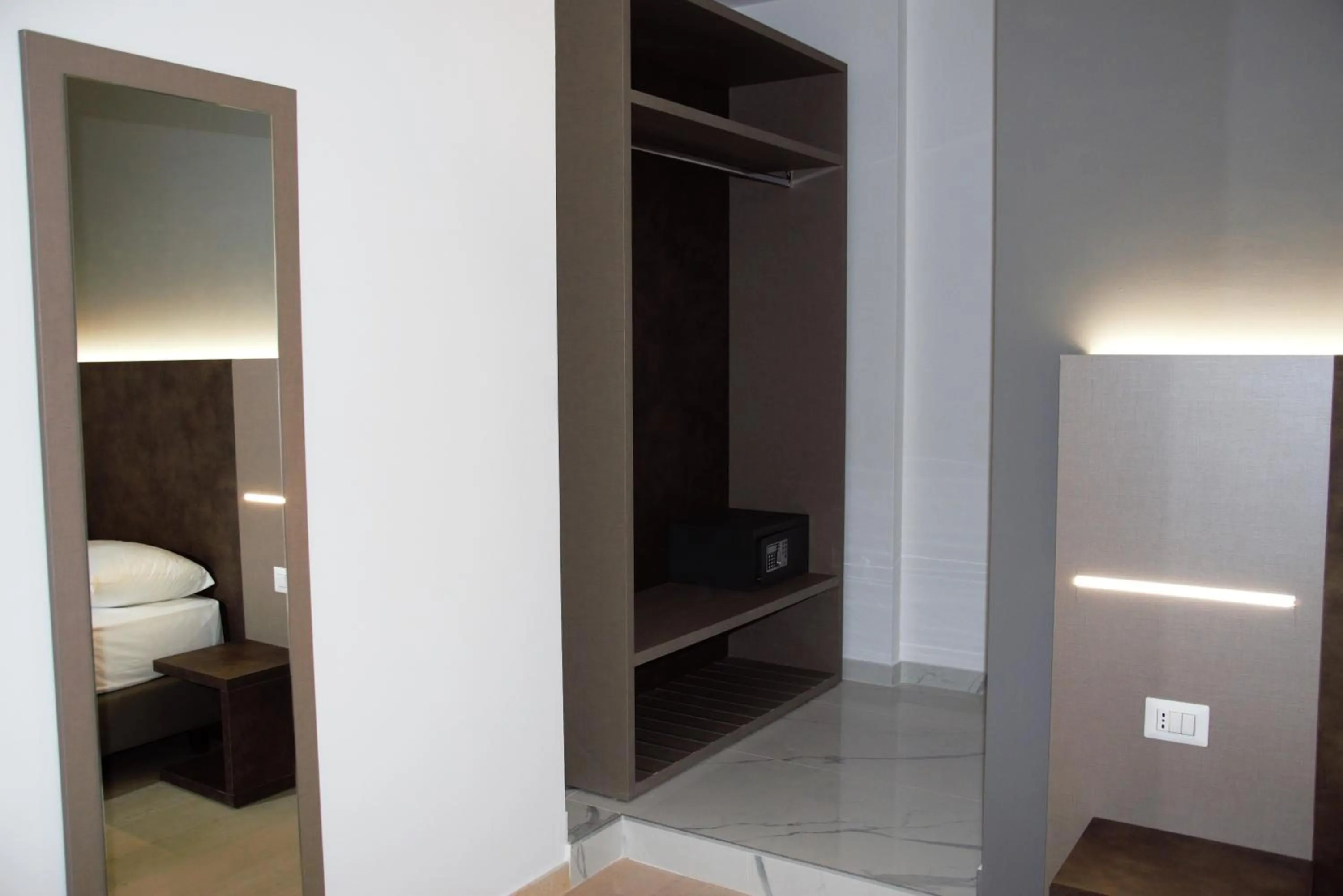 wardrobe, Bed in Domus Dea Roma by Trinità