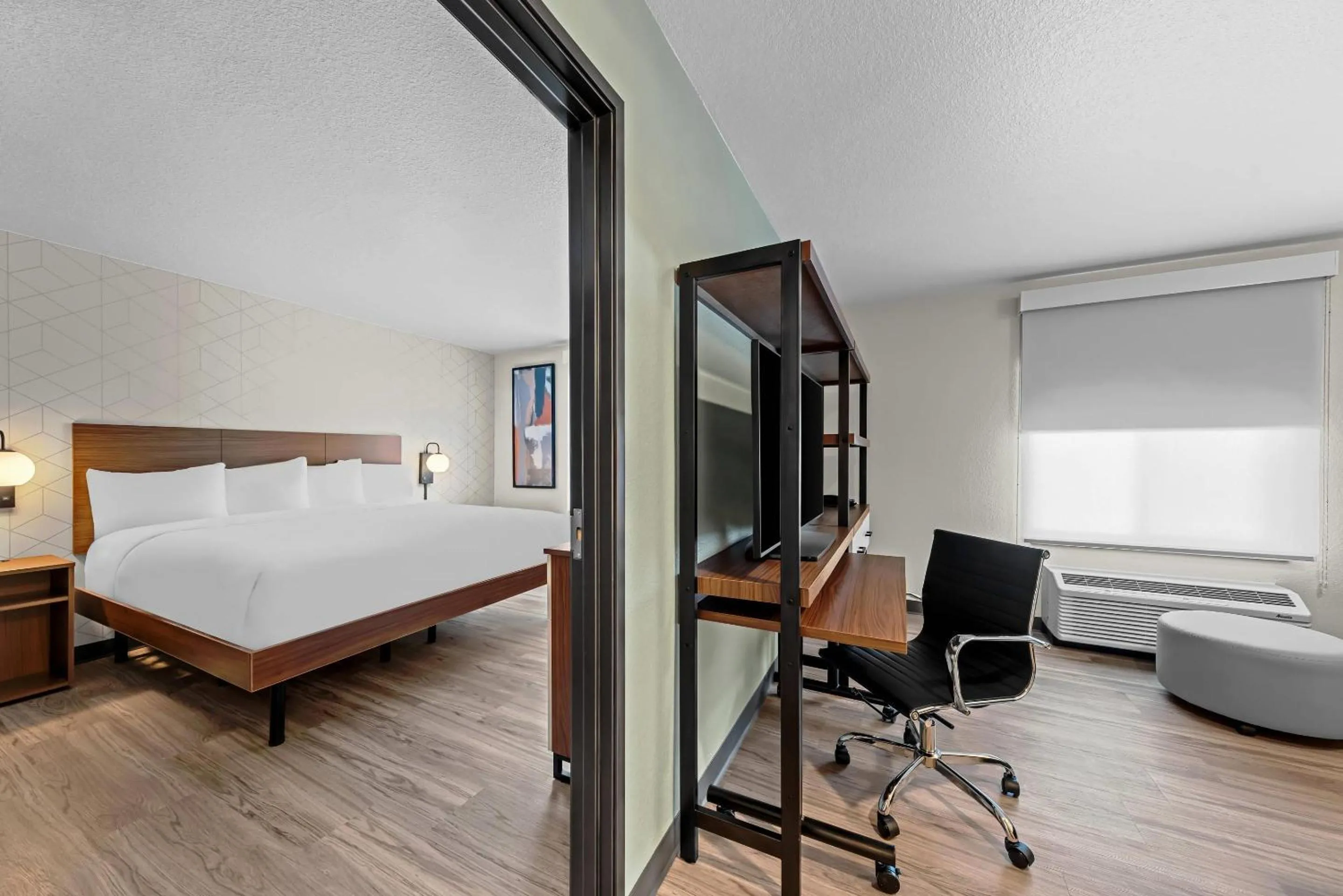 King Room - Non-Smoking in Everhome Suites Waco