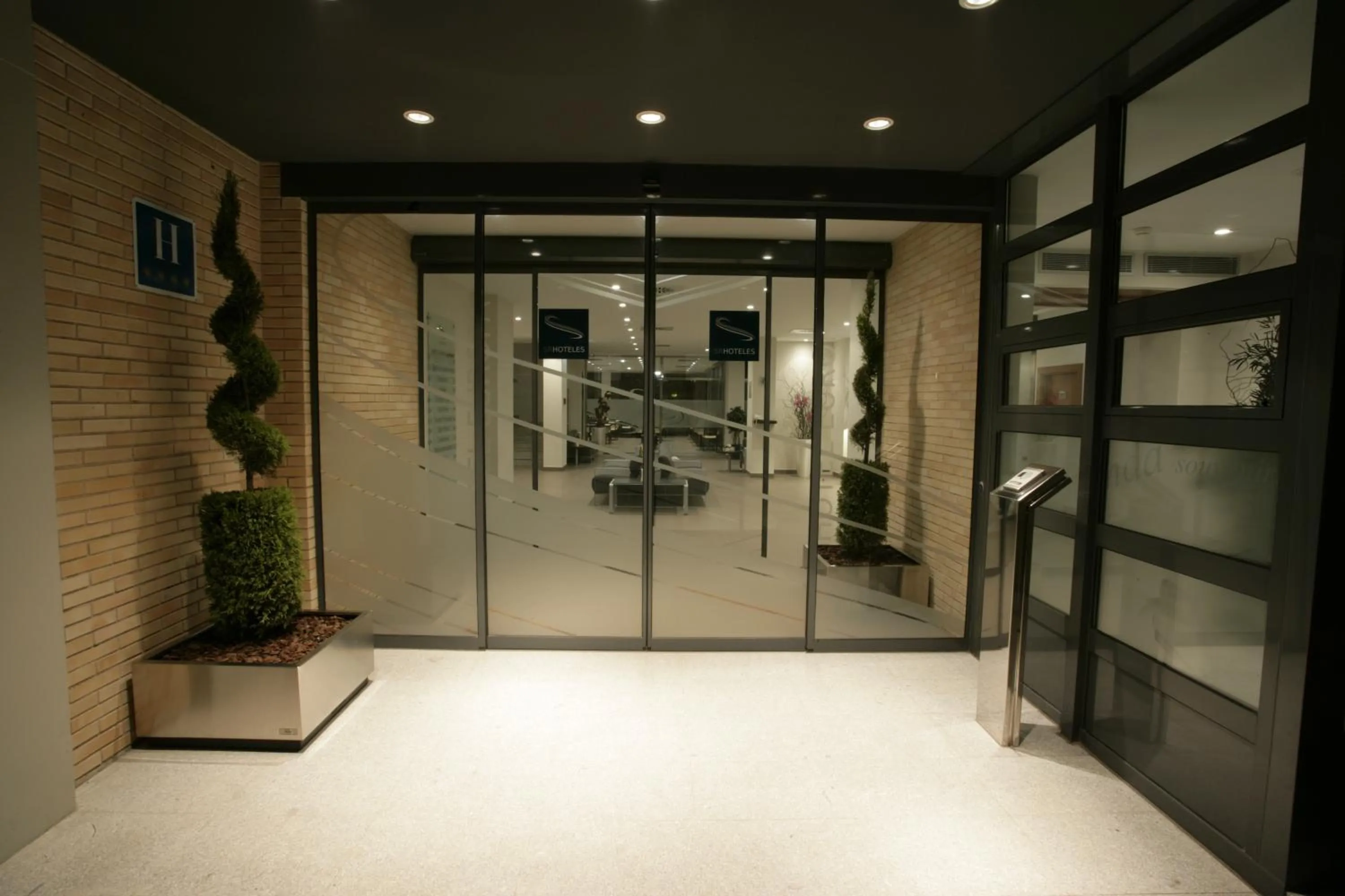 Facade/entrance in Hotel Europa