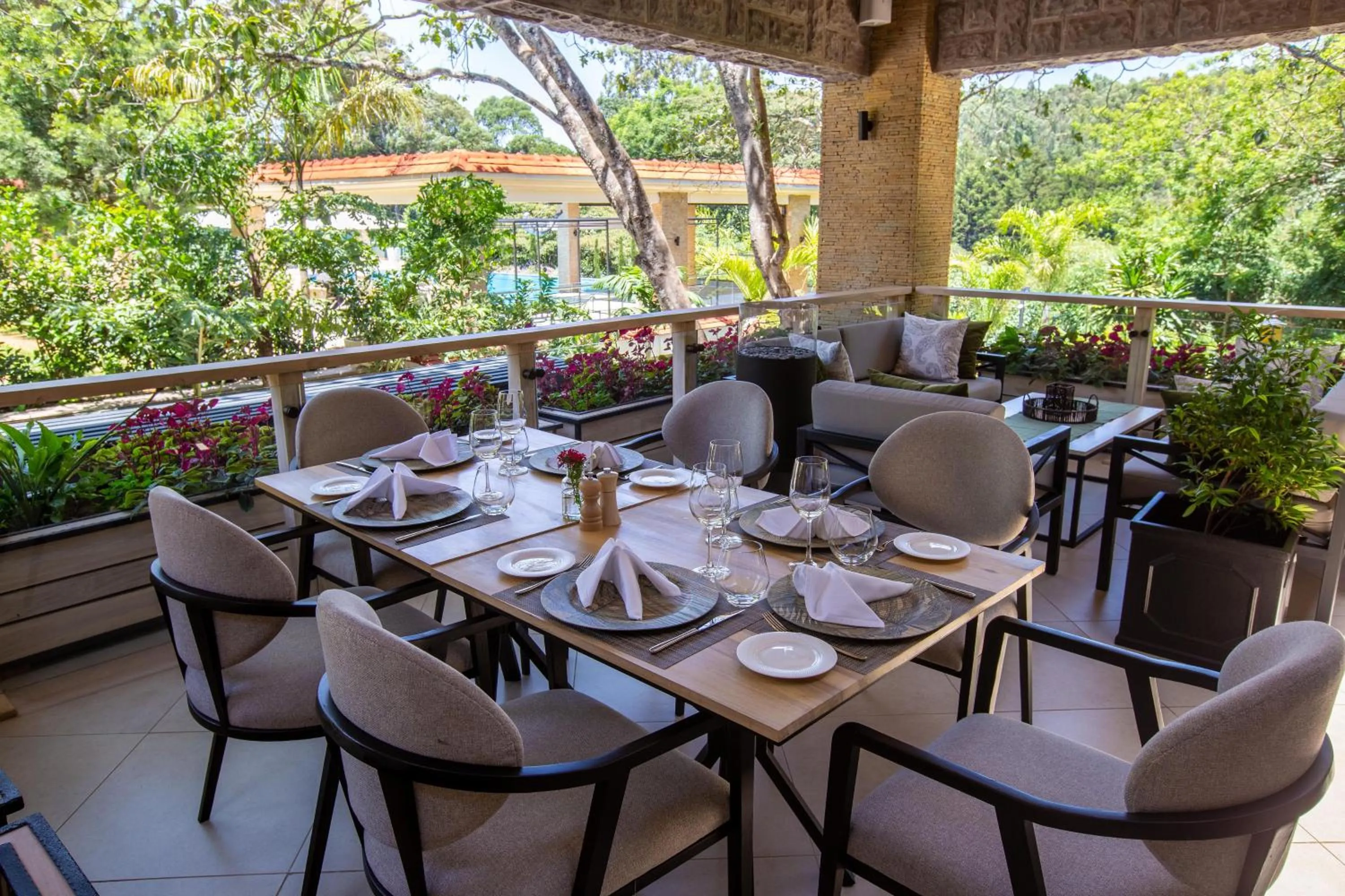 Restaurant/places to eat in Pax Manor Muthaiga