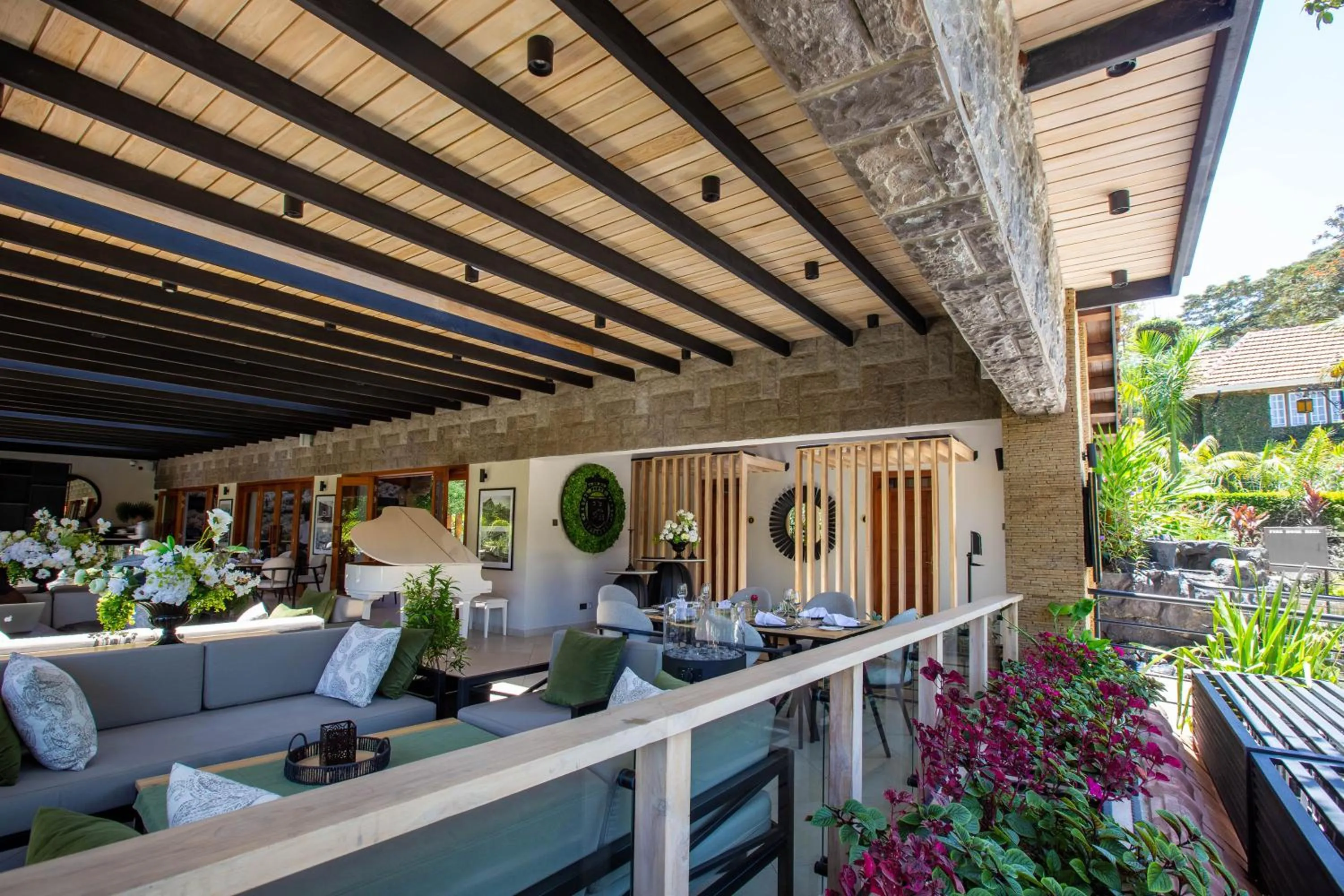 Restaurant/places to eat in Pax Manor Muthaiga