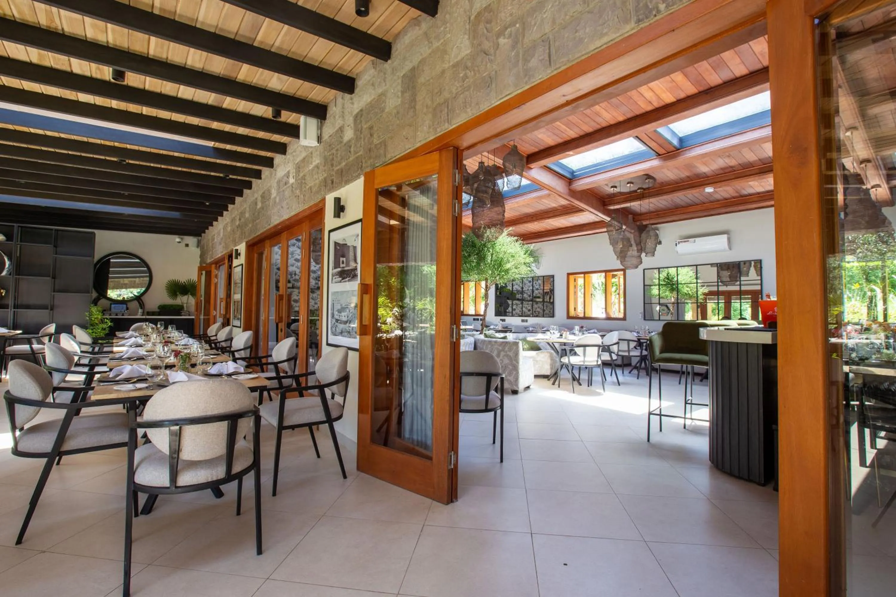 Restaurant/places to eat in Pax Manor Muthaiga