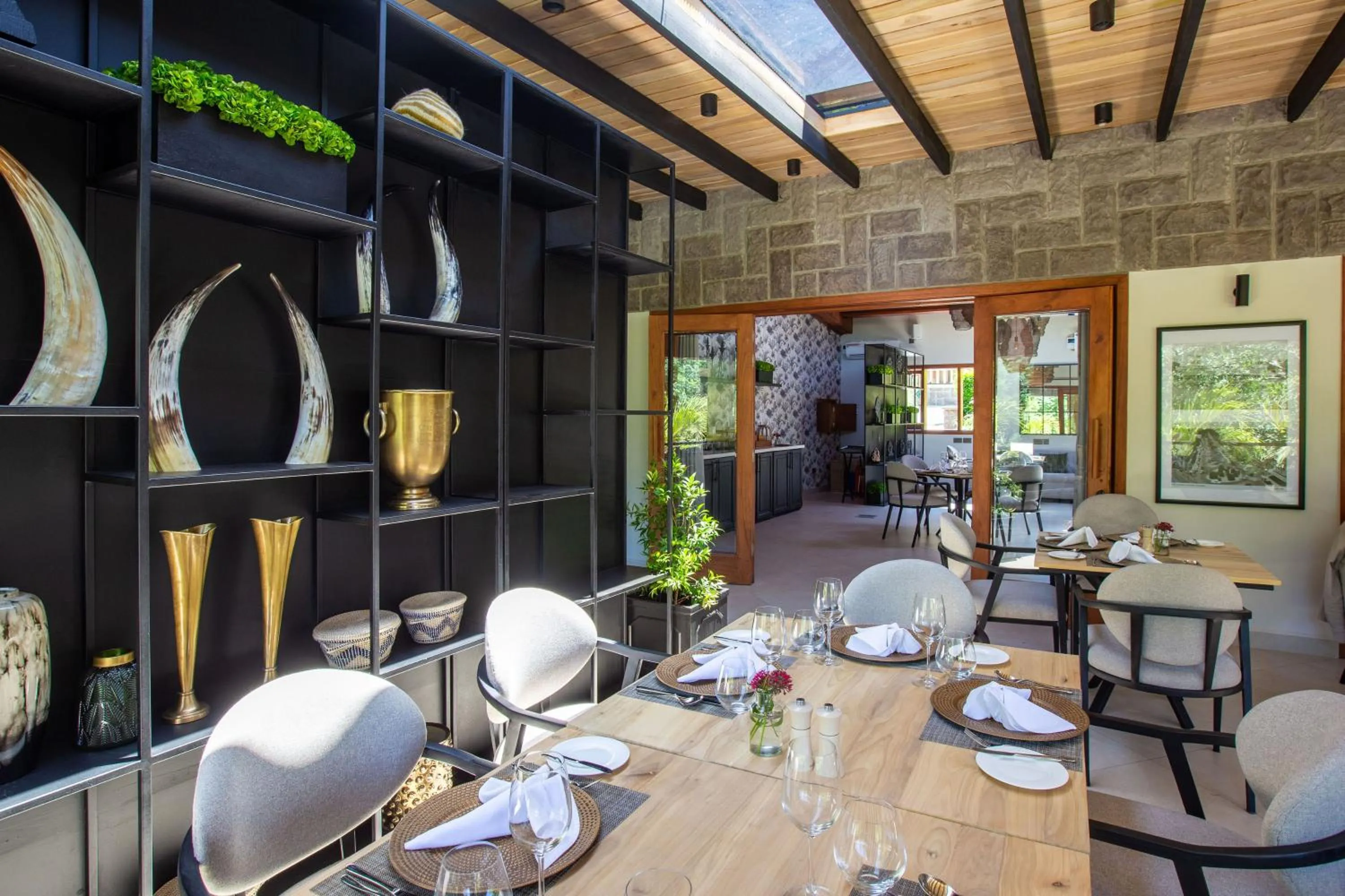 Restaurant/places to eat in Pax Manor Muthaiga