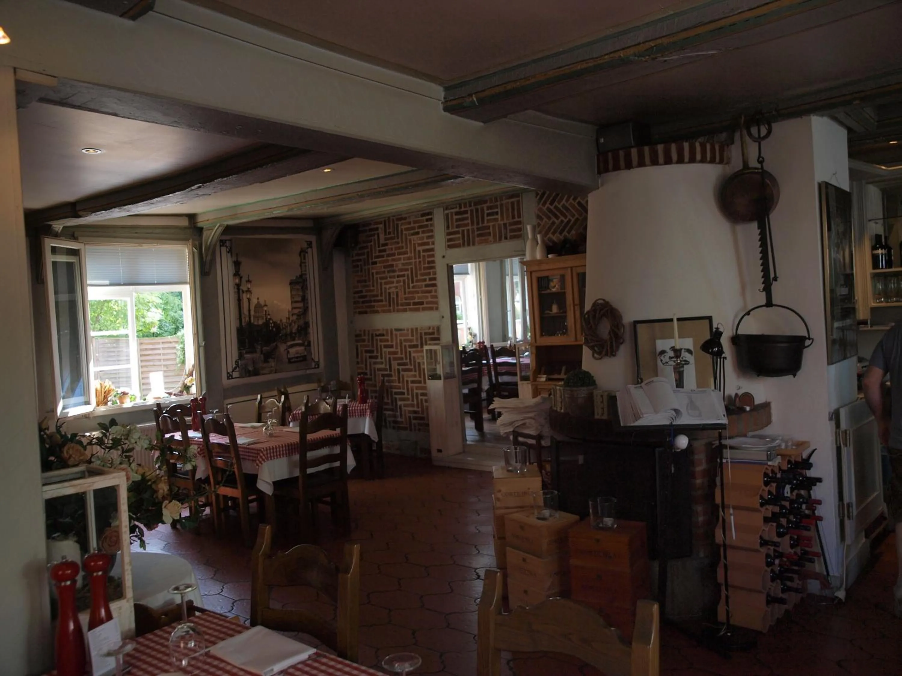 Restaurant/places to eat in Klosterkrug Apartments