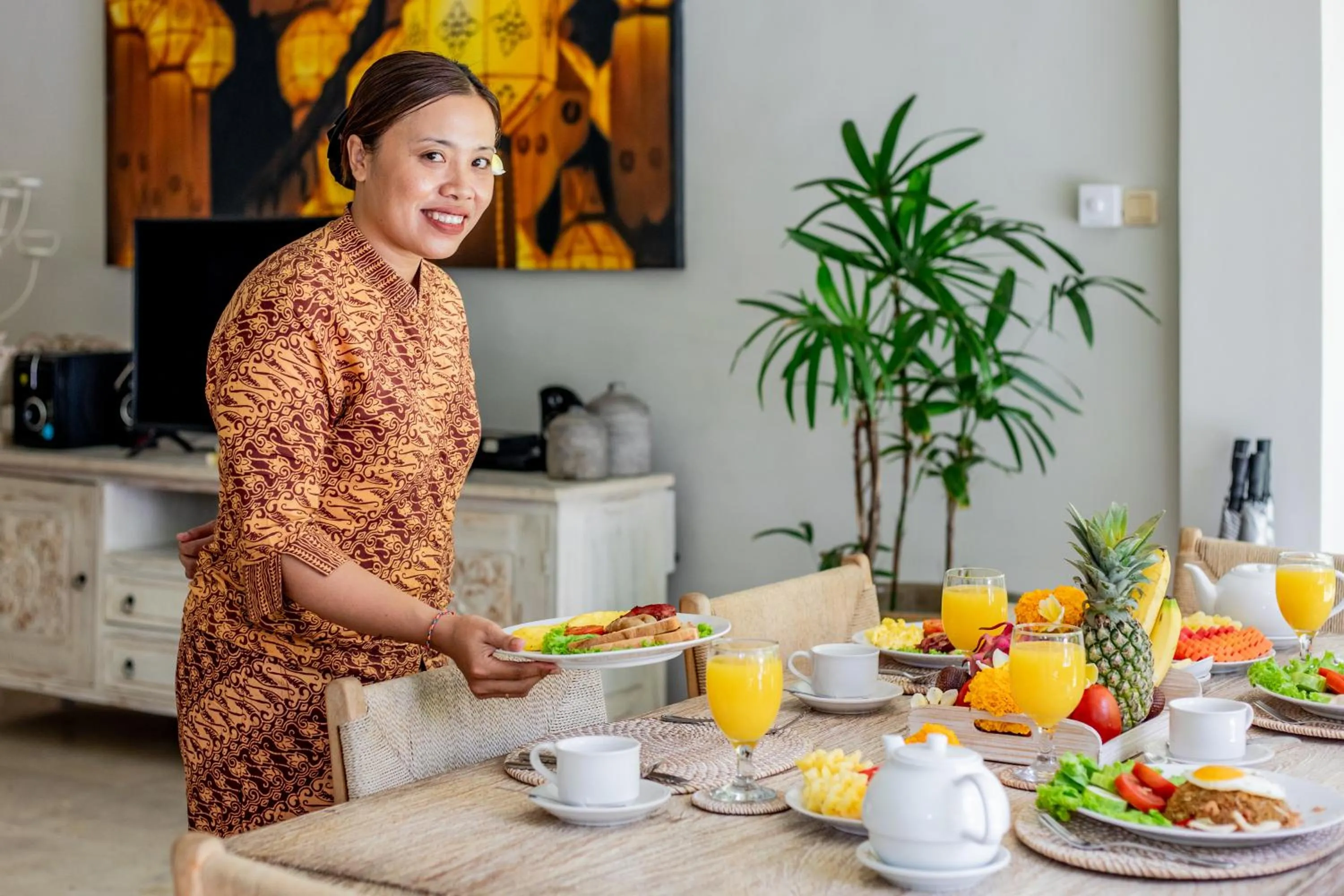 Staff in Villa Lodek Deluxe