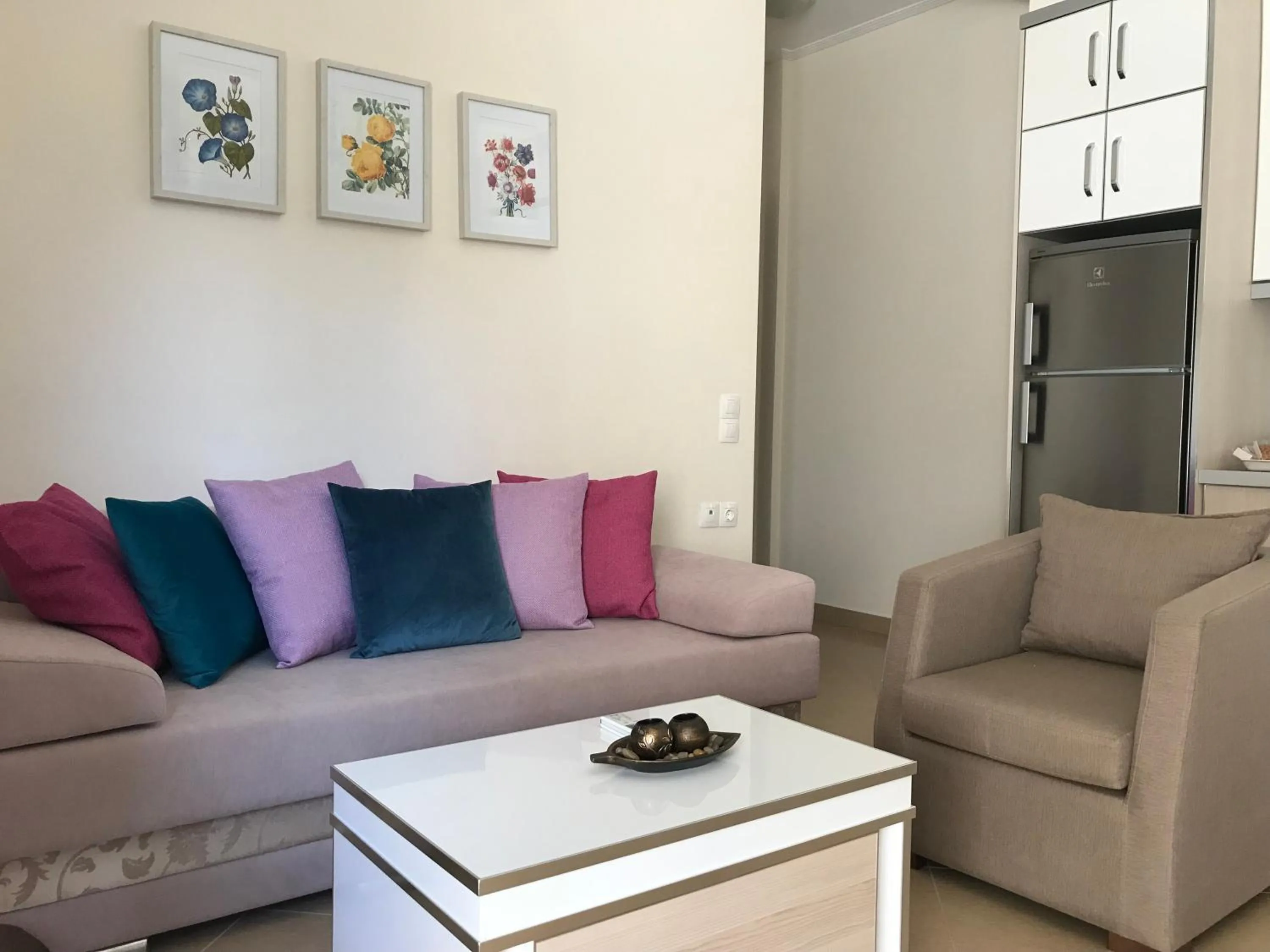 White Jasmine Apartment