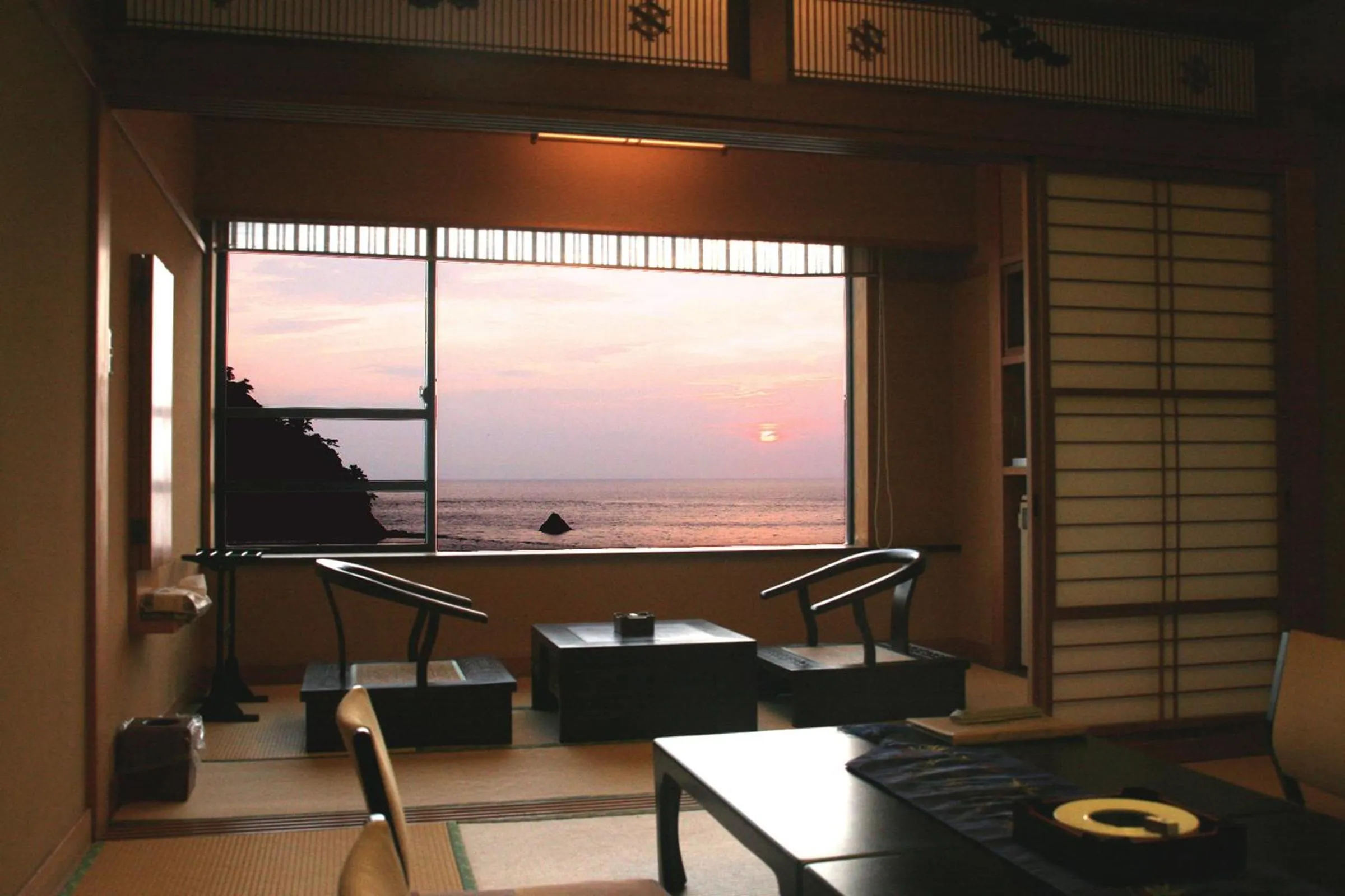 Living room in UmibenokakureyuSEIRYU海辺のかくれ湯清流