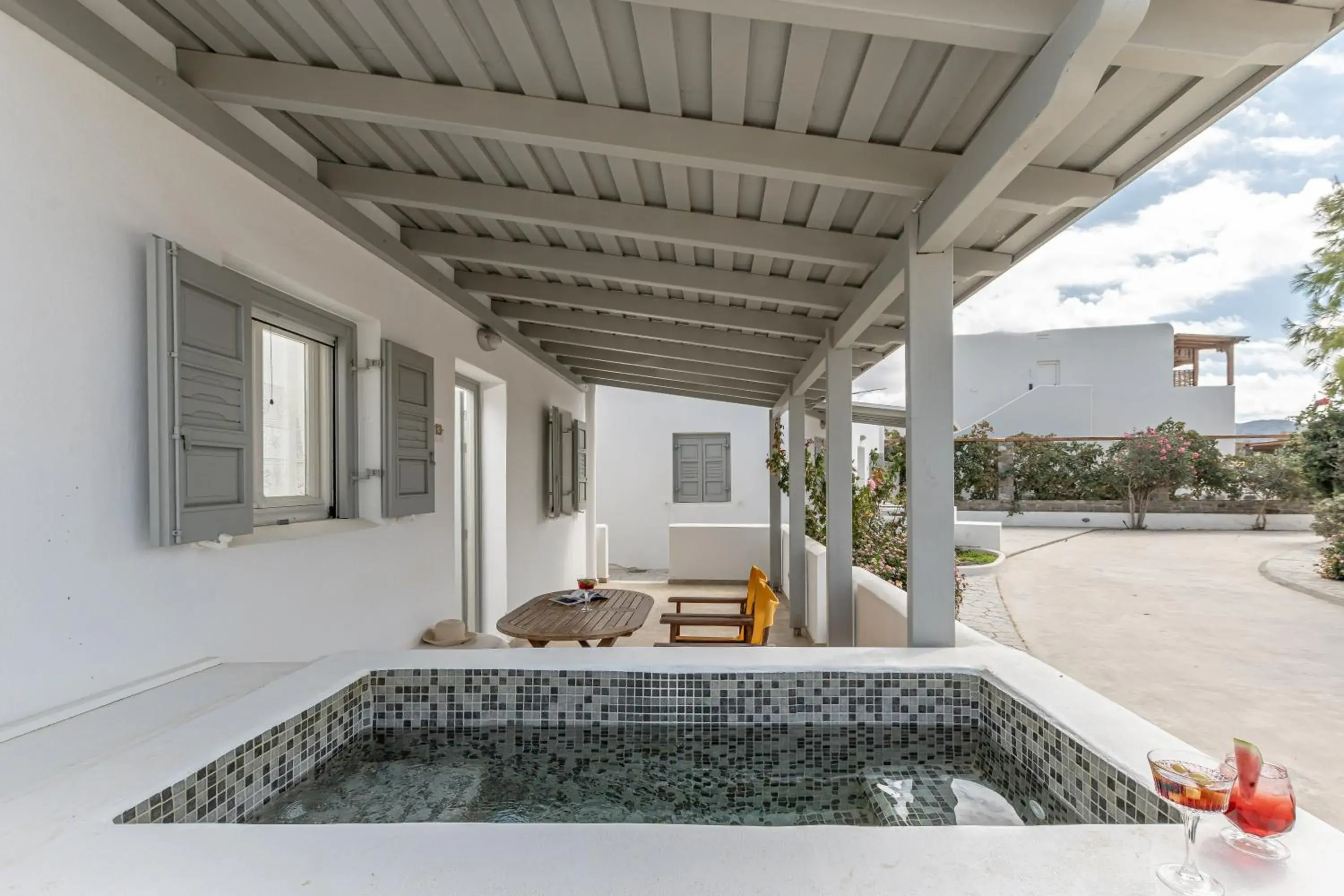 Shower in Golden Sand Shower in Golden Sand