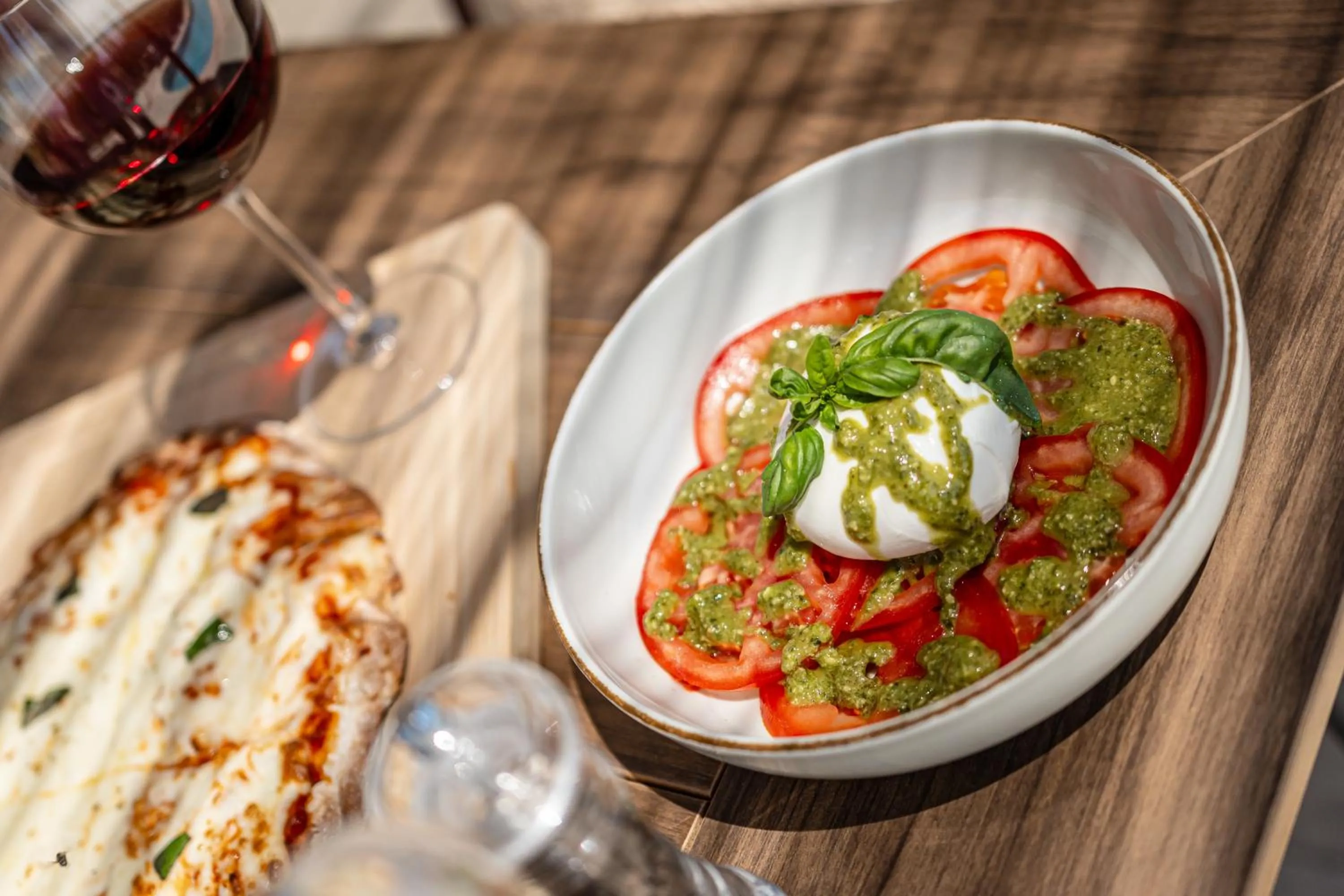 Restaurant/places to eat in Golden Sand