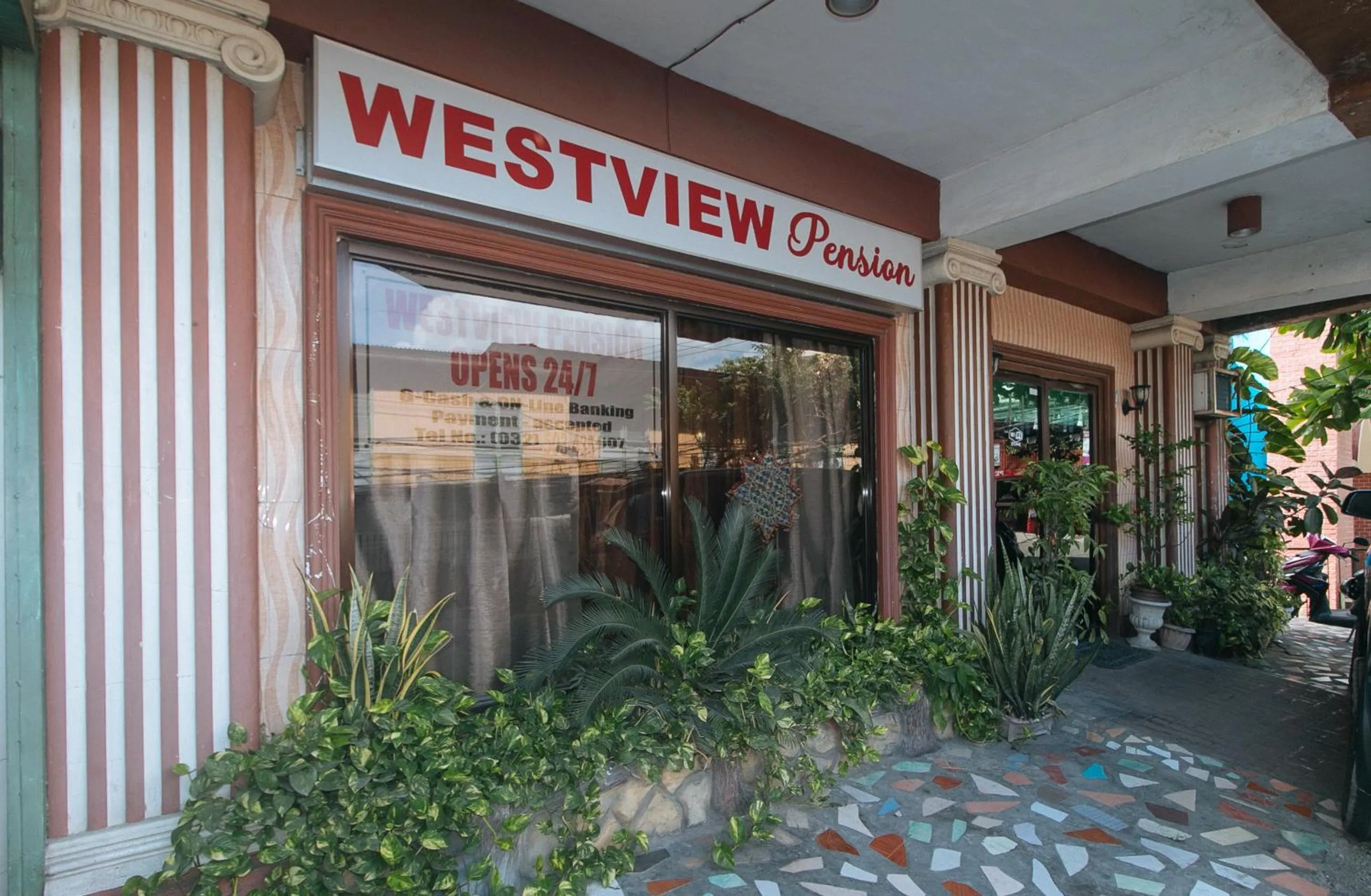 Westview Pension by RedDoorz