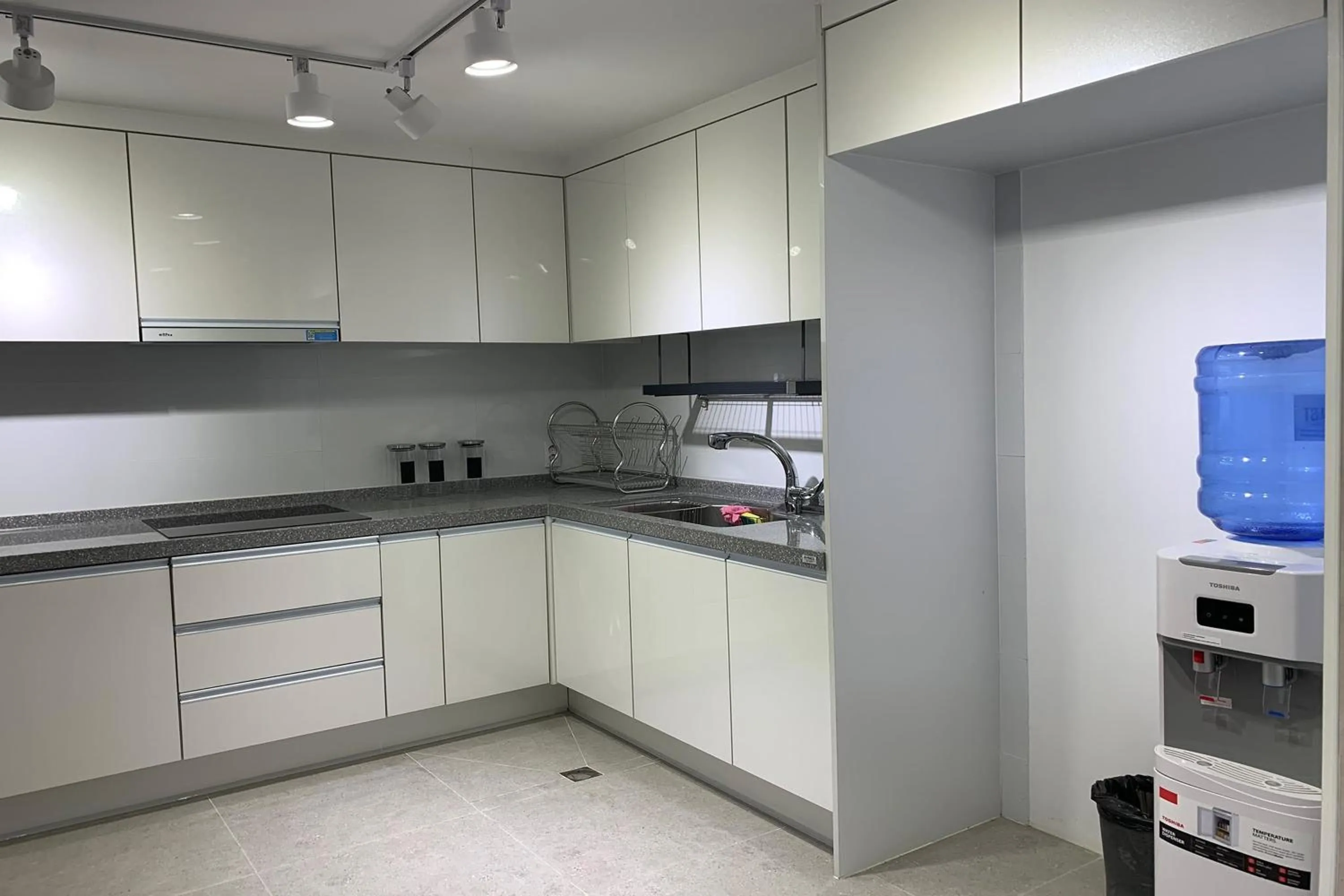 Kitchen or kitchenette in Hotel Kaya Puerto Galera