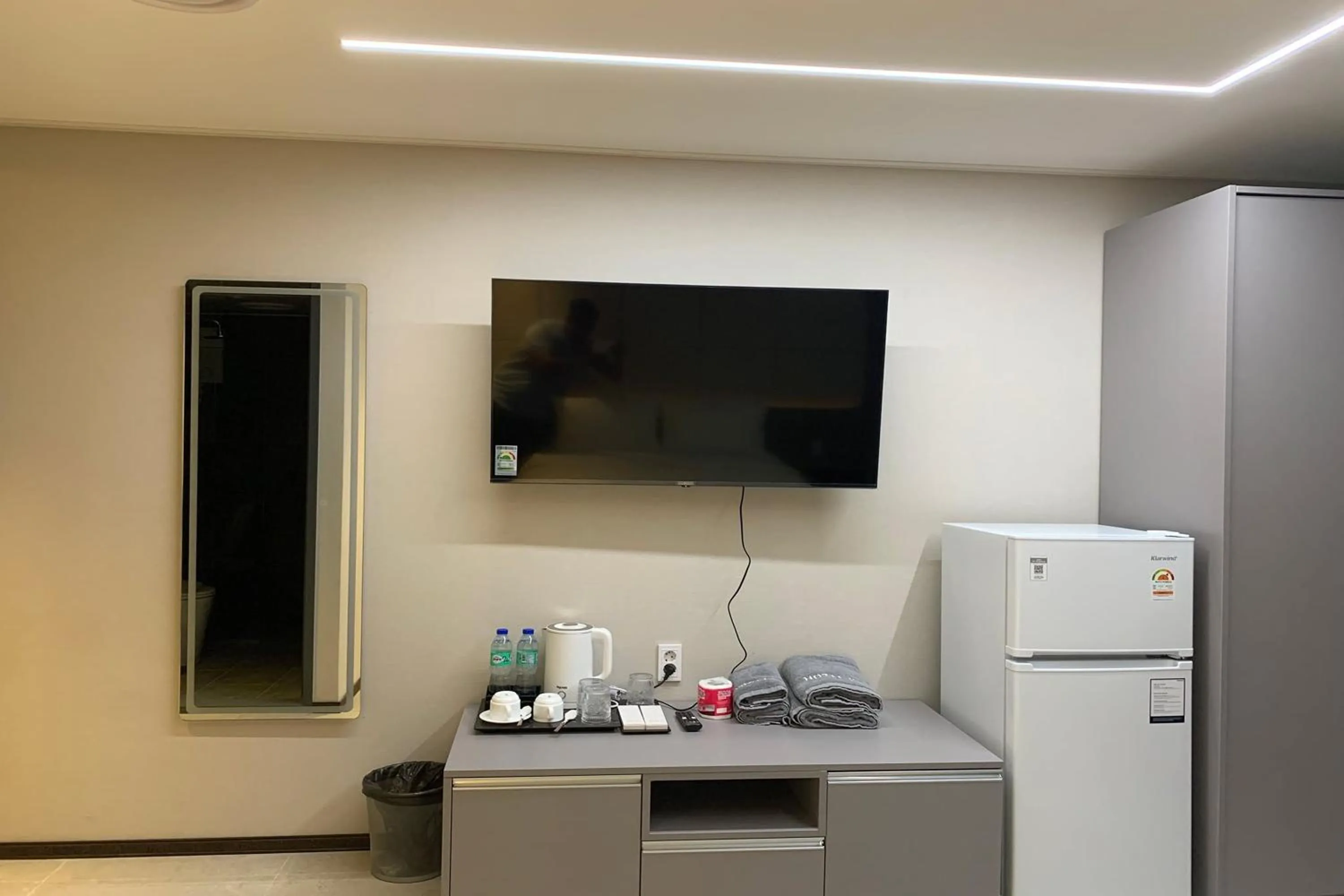 TV and multimedia in Hotel Kaya Puerto Galera