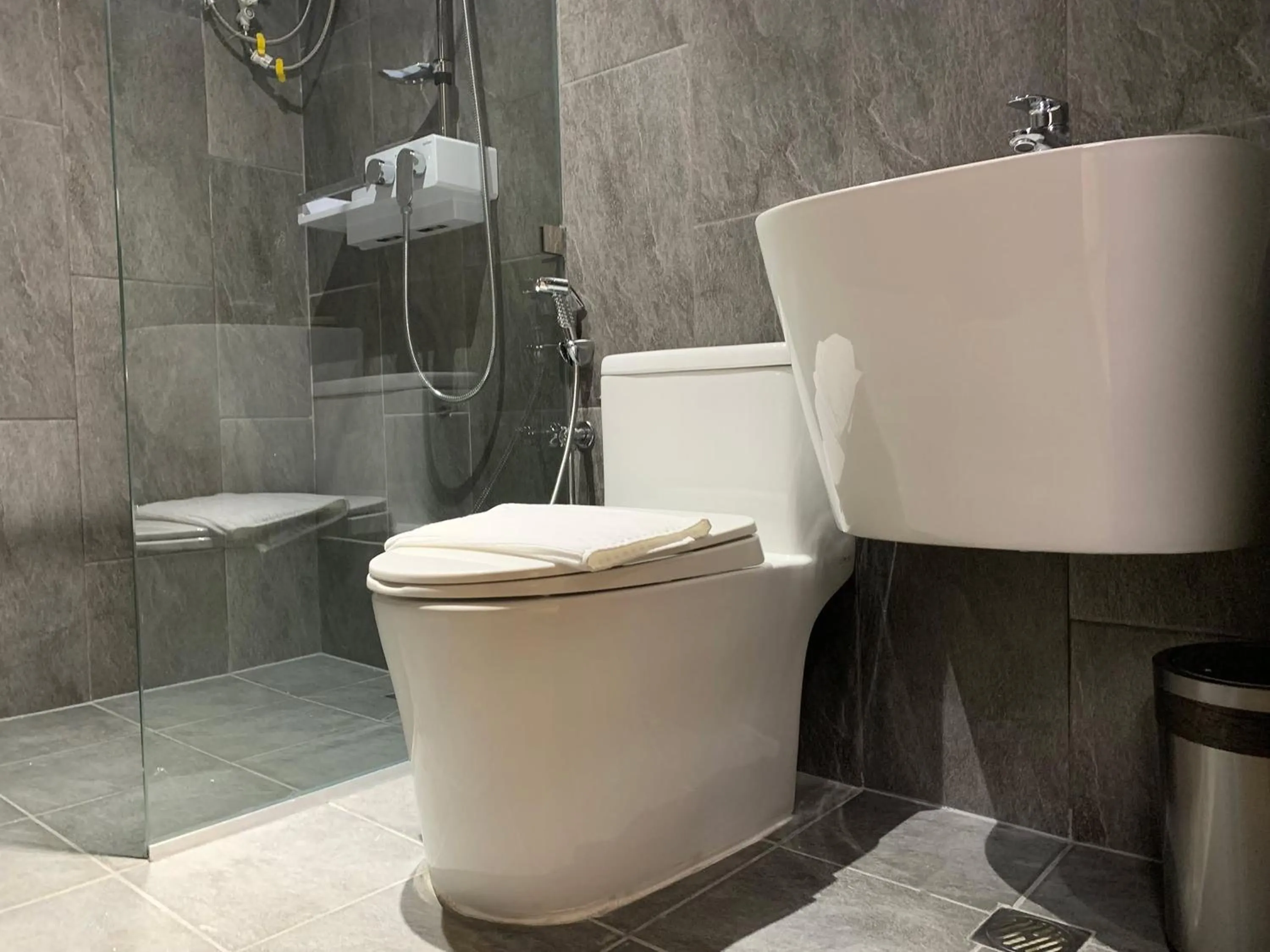 Bathroom in Hotel Kaya Puerto Galera