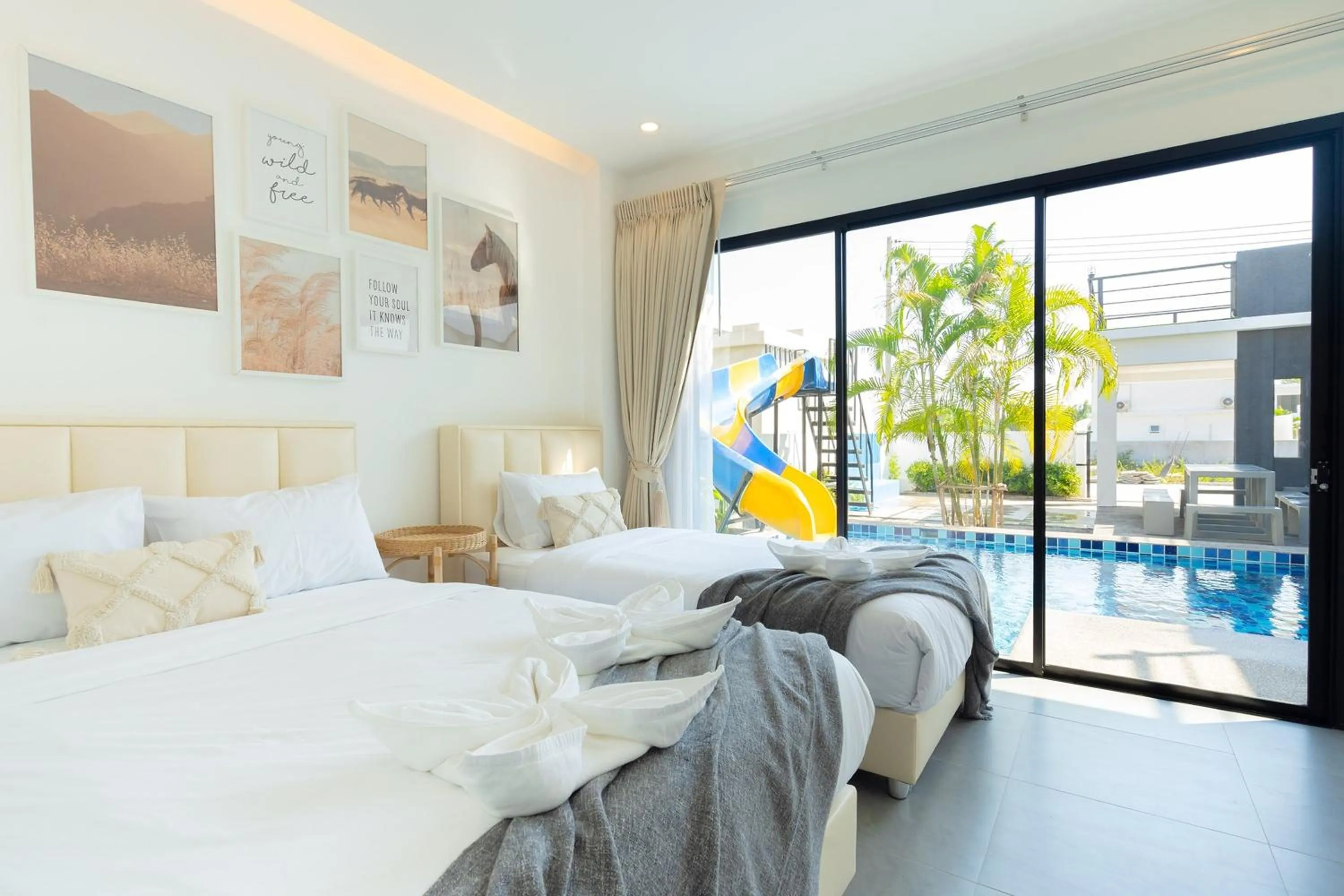 Swimming pool, Bed in The Modern Pool Villa Hua Hin