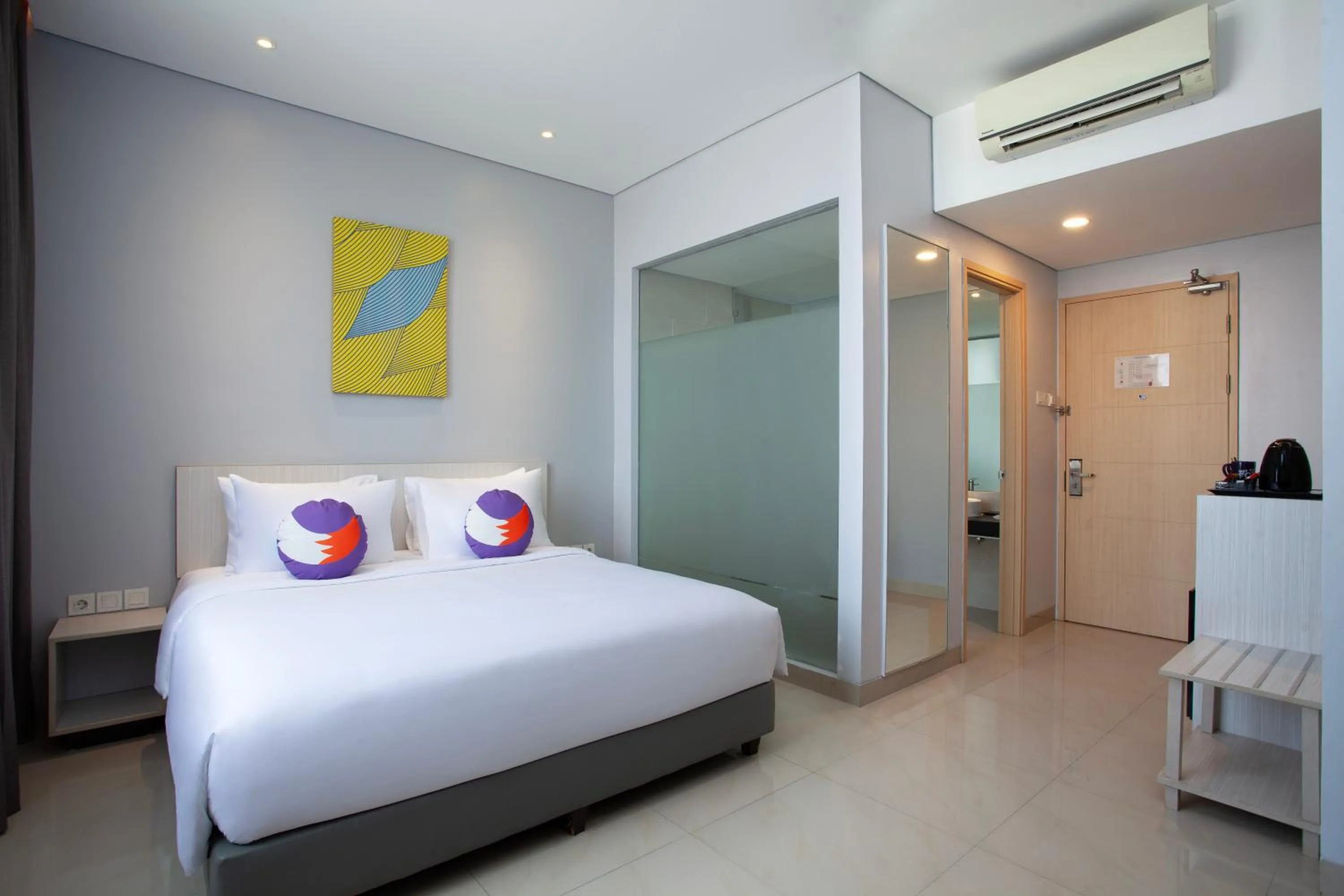 Bed in FOX Lite Hotel Cikarang