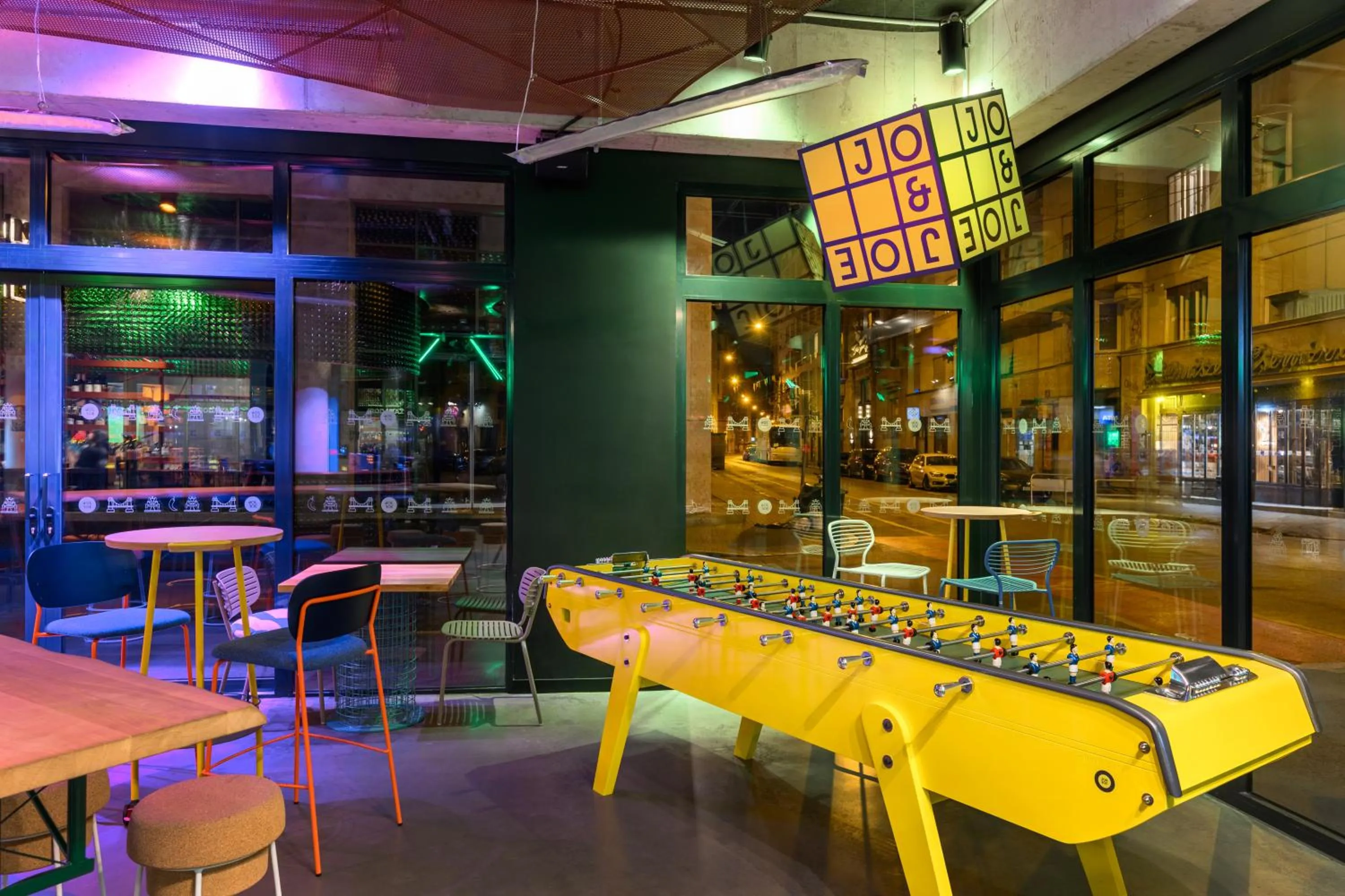 Entertainment in JO&JOE Budapest