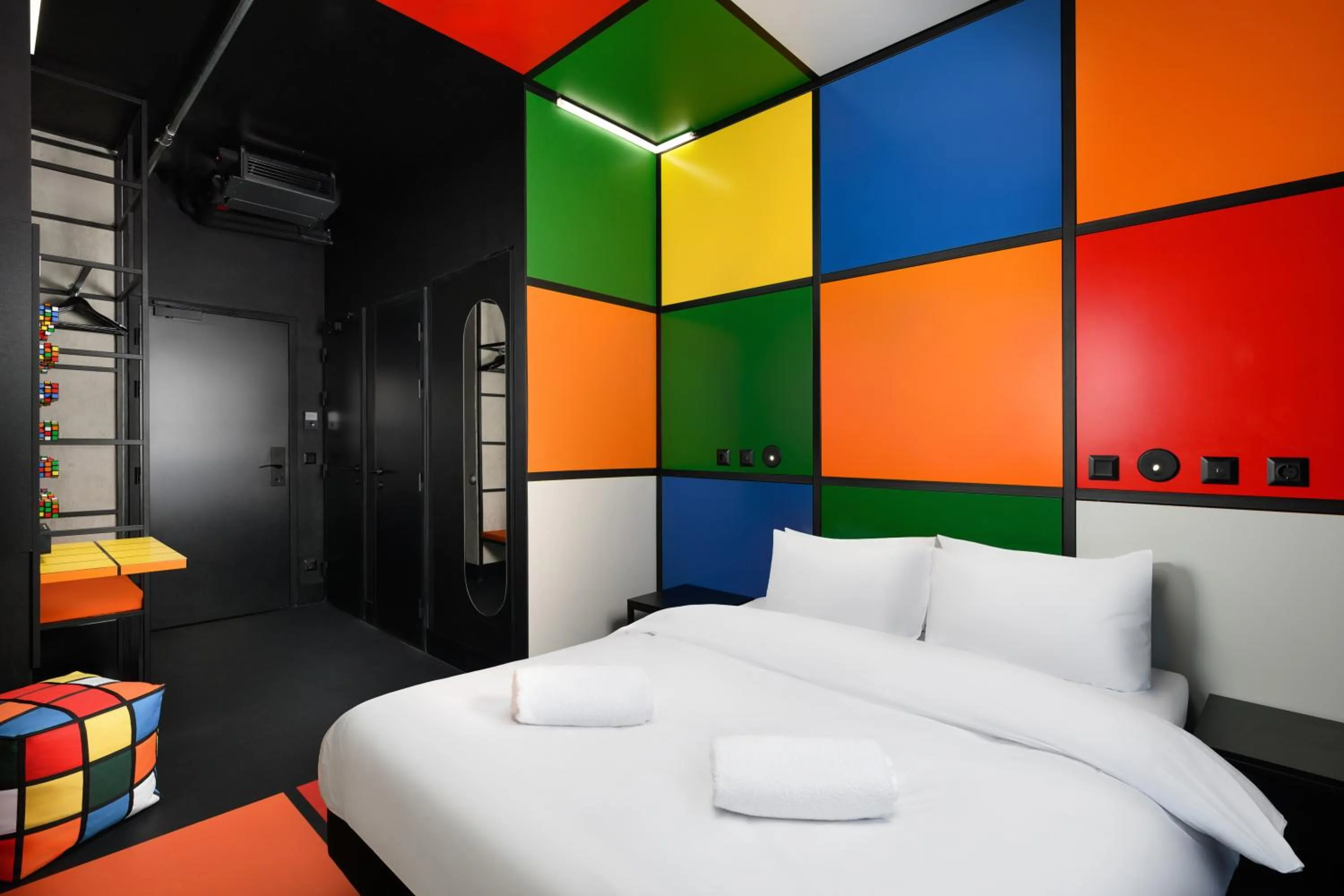 Bedroom, Bed in JO&JOE Budapest