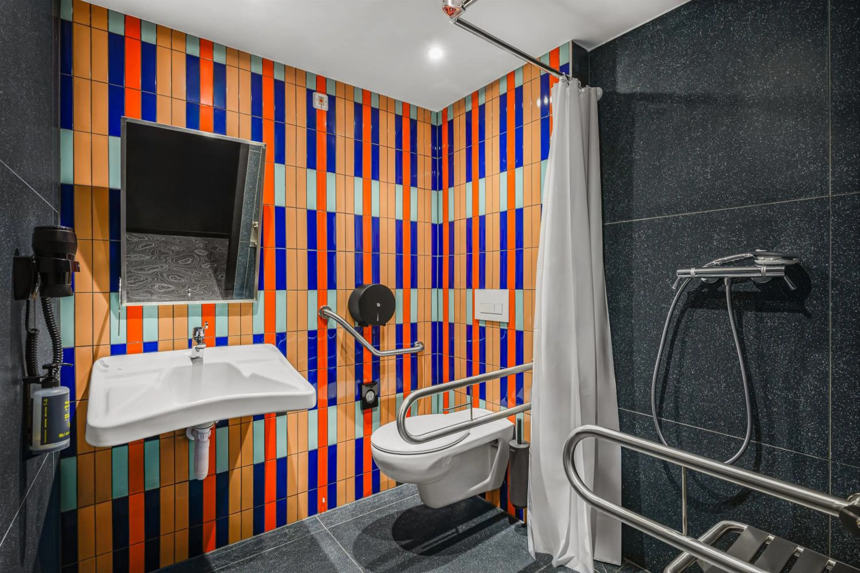 Bathroom in JO&JOE Budapest