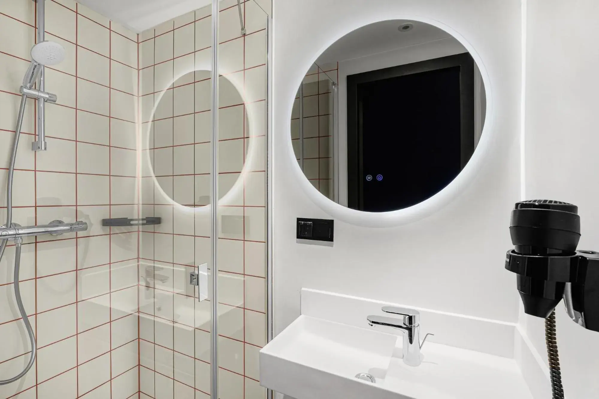 Twin Room in JO&JOE Budapest Twin Room in JO&JOE Budapest