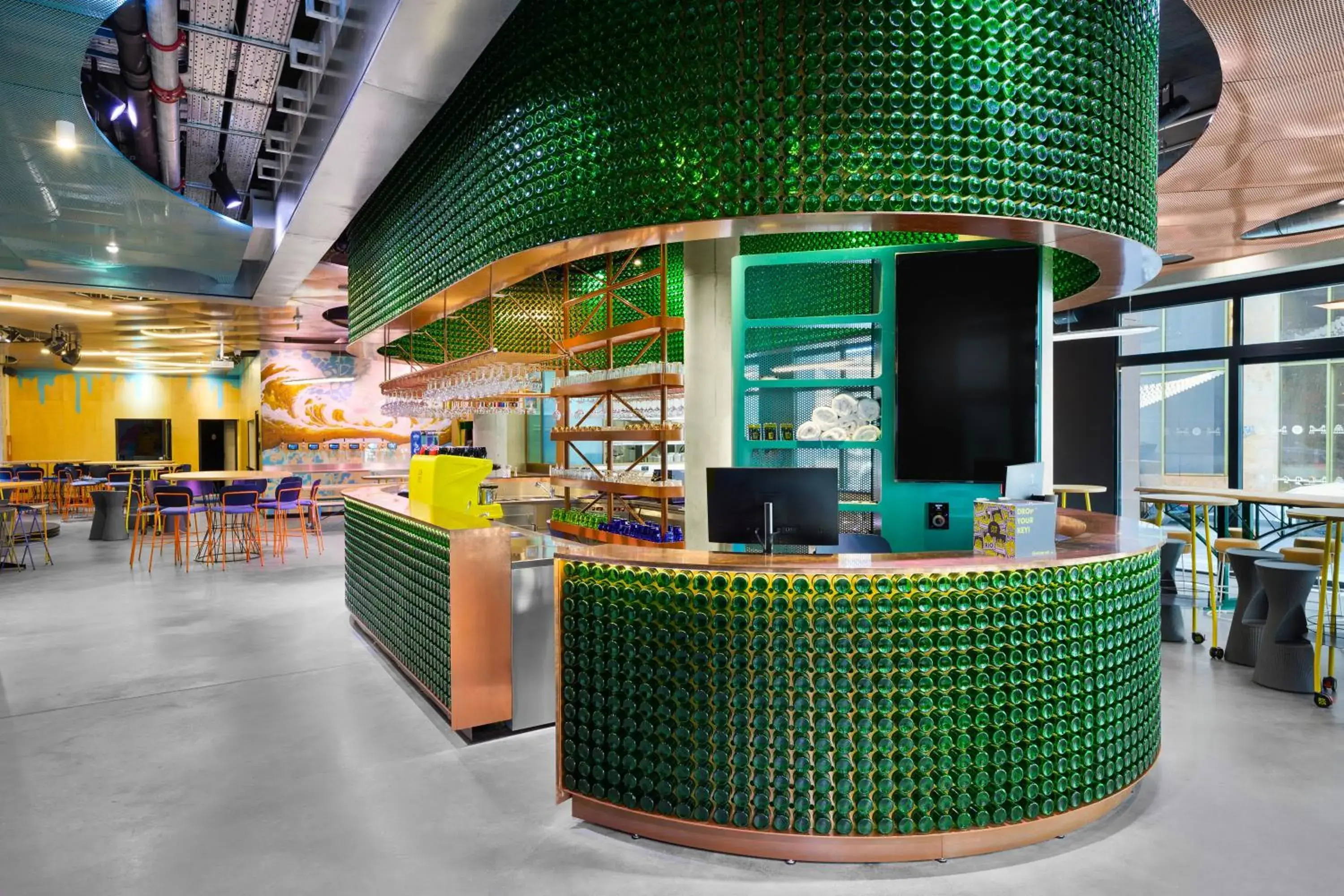 Facade/entrance in JO&JOE Budapest Facade/entrance in JO&JOE Budapest