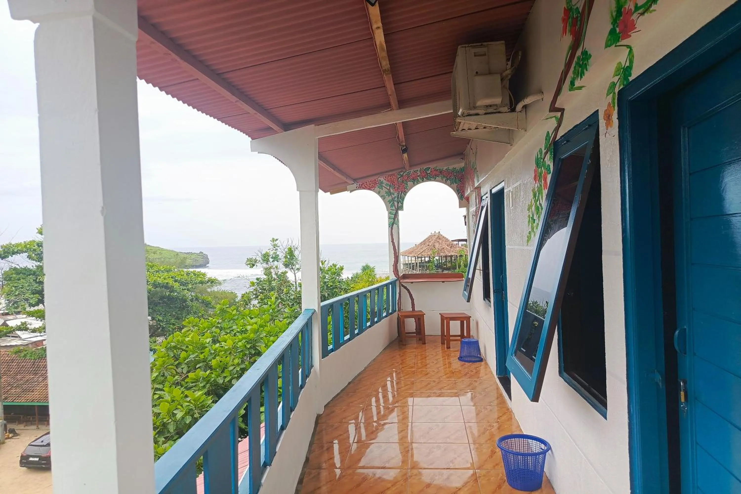 Patio in Aloha Beach House