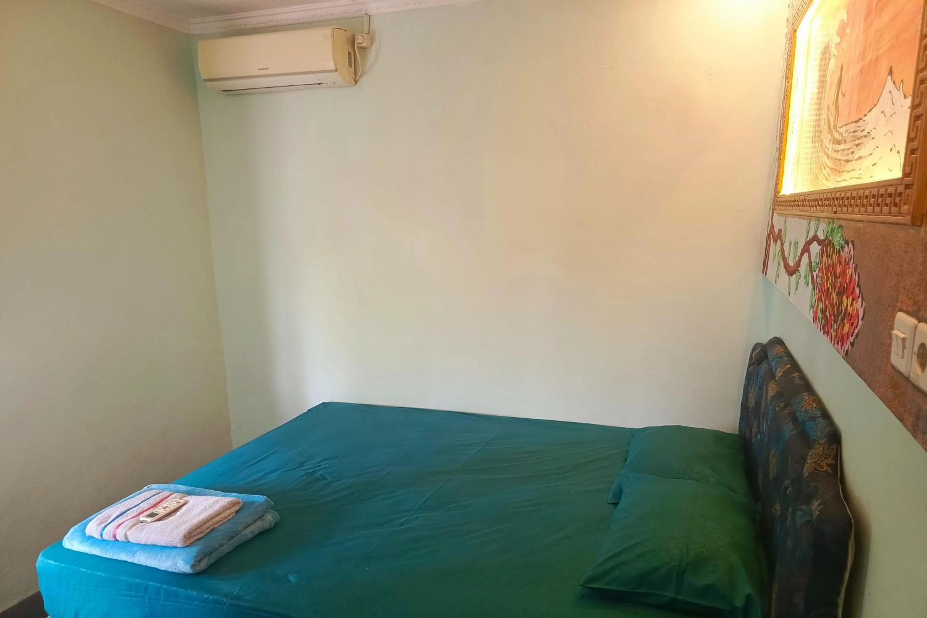 Bedroom, Bed in Aloha Beach House