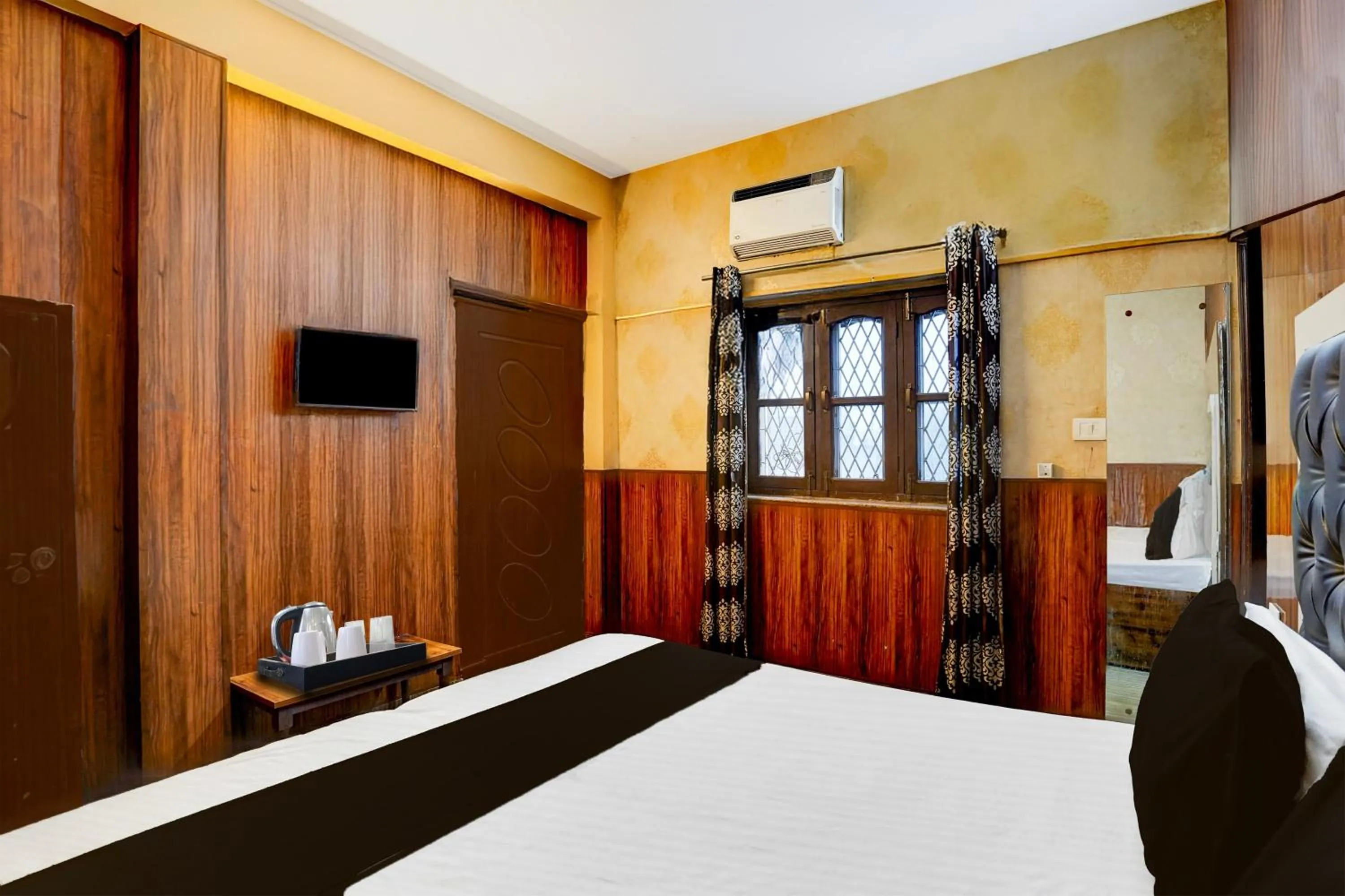 Super Hotel O Dehradun City Centre