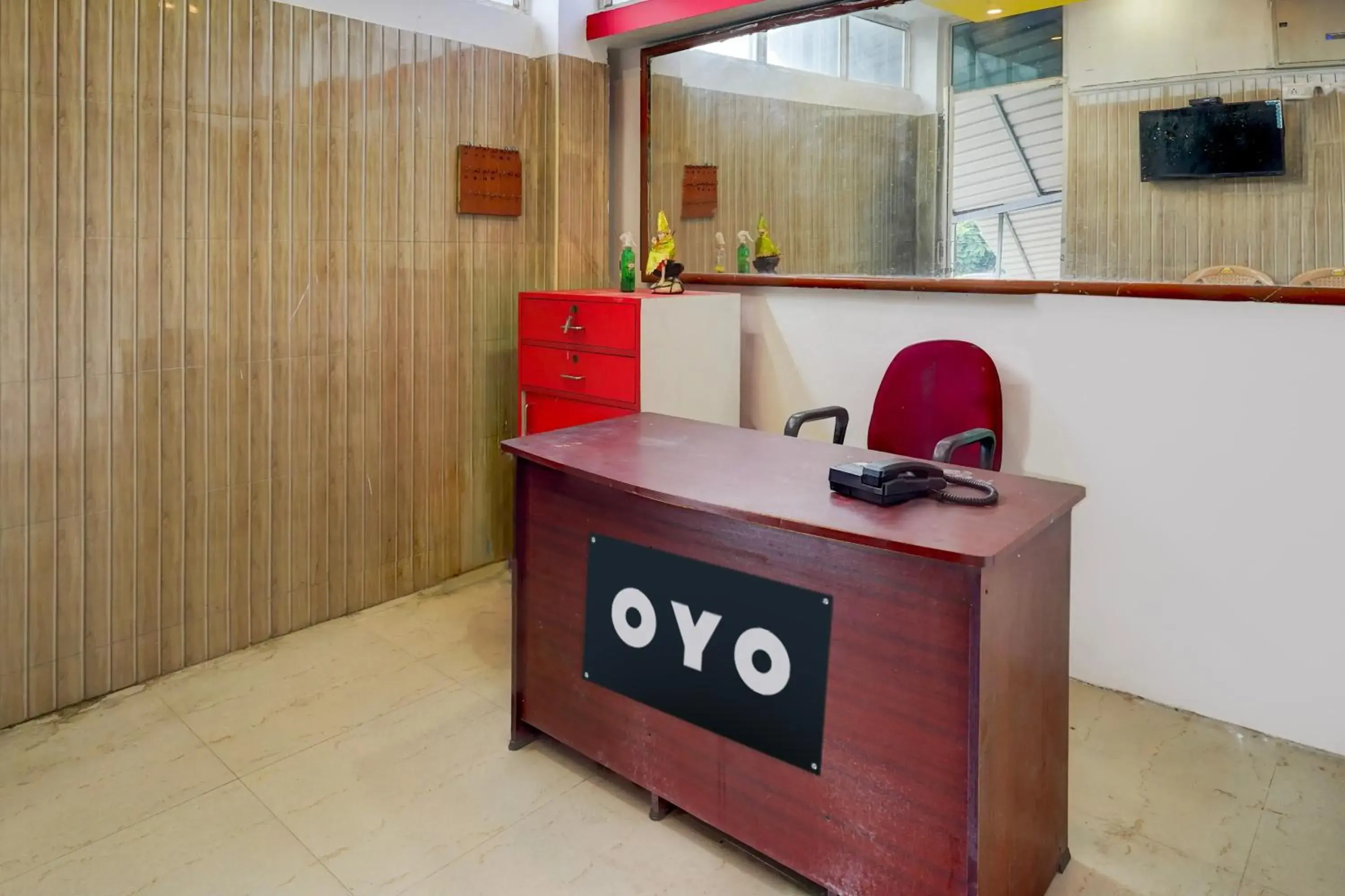 Lobby or reception in Super Collection O Kelambakkam Near Chettinad Hospital Lobby or reception in Super Collection O Kelambakkam Near Chettinad Hospital