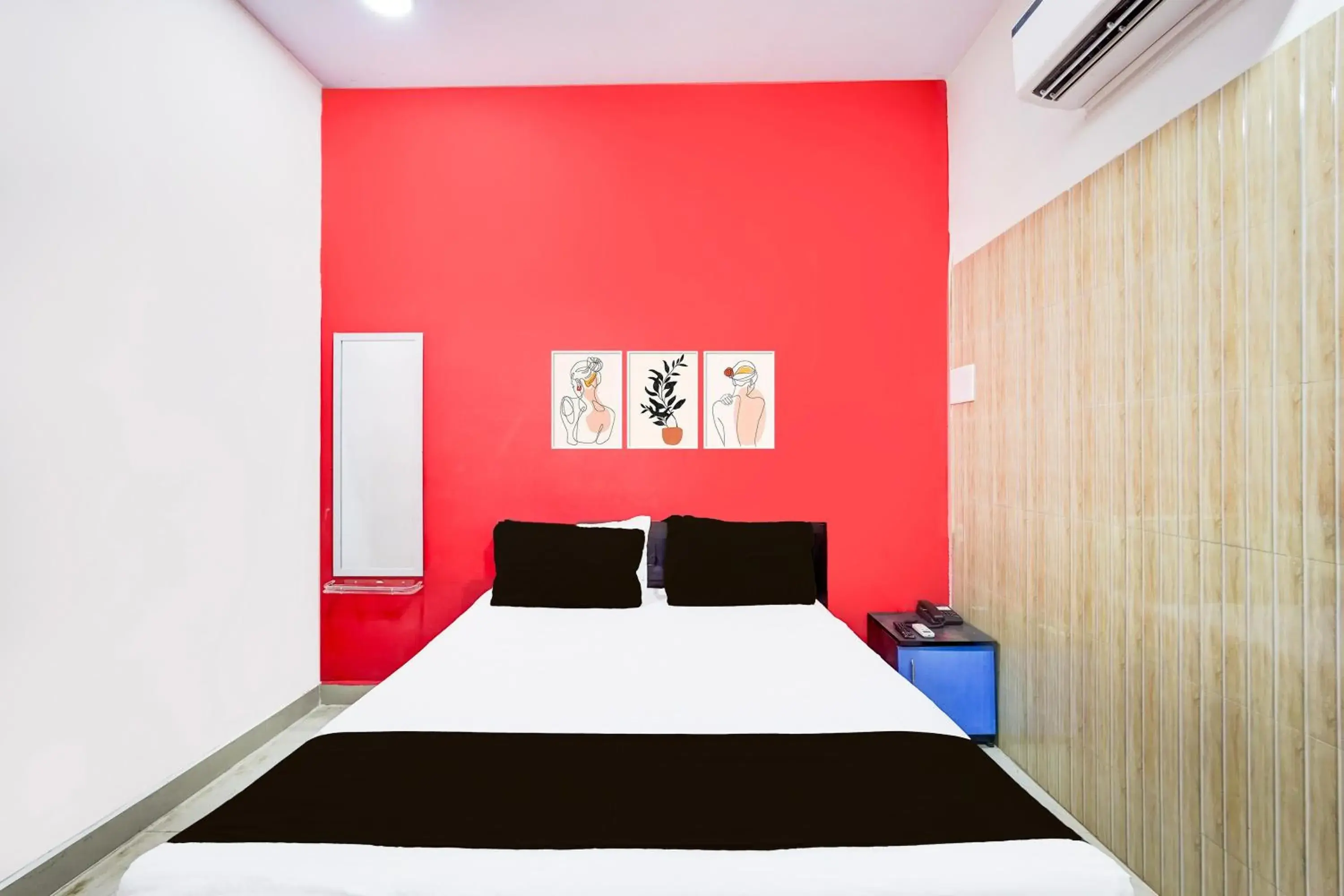 Bedroom, Bed in Super Collection O Kelambakkam Near Chettinad Hospital Bedroom, Bed in Super Collection O Kelambakkam Near Chettinad Hospital