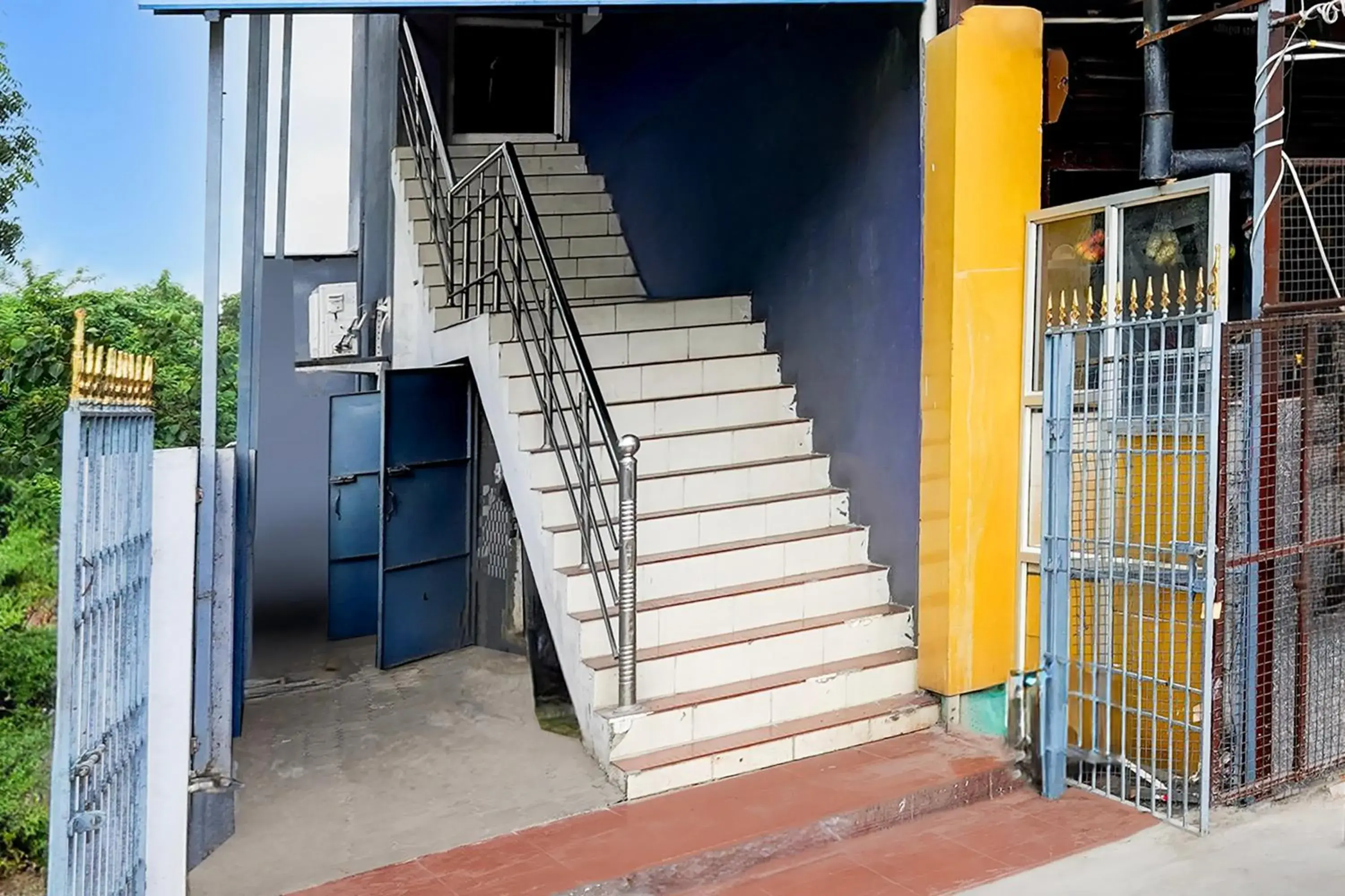 Facade/entrance in Collection O Kelambakkam Near Chettinad Hospital Facade/entrance in Collection O Kelambakkam Near Chettinad Hospital