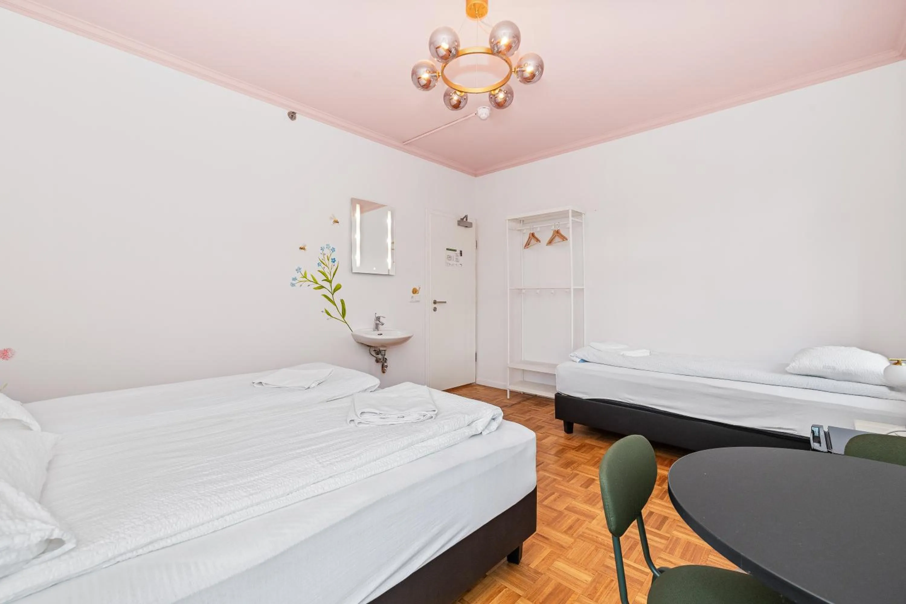 Bed in Downtown Reykjavík Baldursbrá Guesthouse