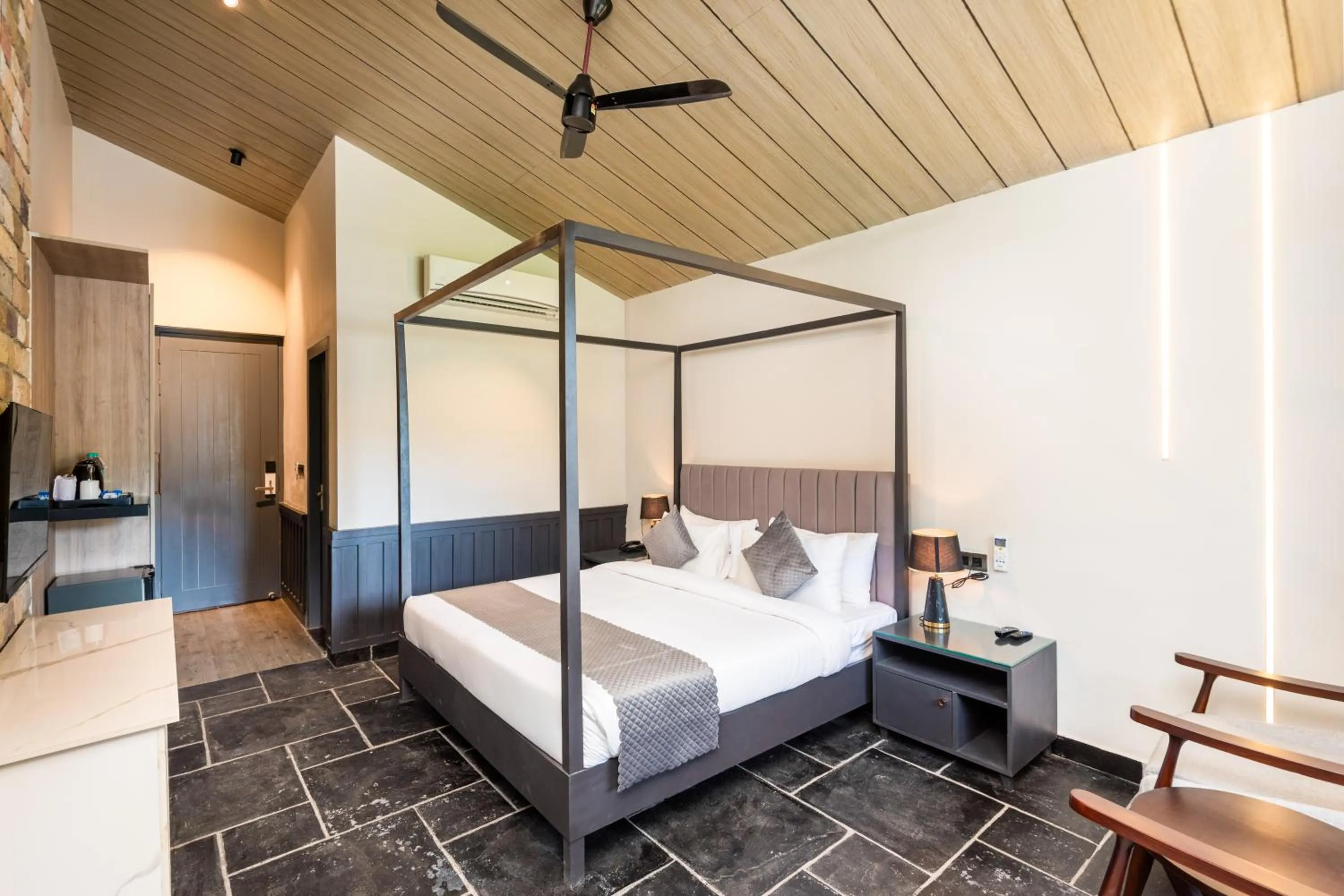 Bedroom, Bed in DLS Divine River Resort and Spa, Rishikesh