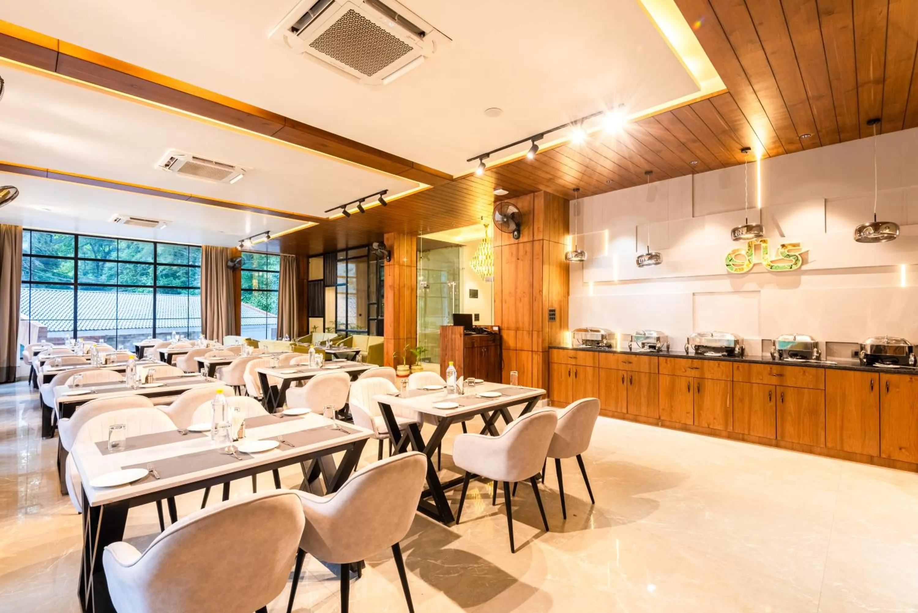 Restaurant/places to eat in DLS Divine River Resort and Spa, Rishikesh