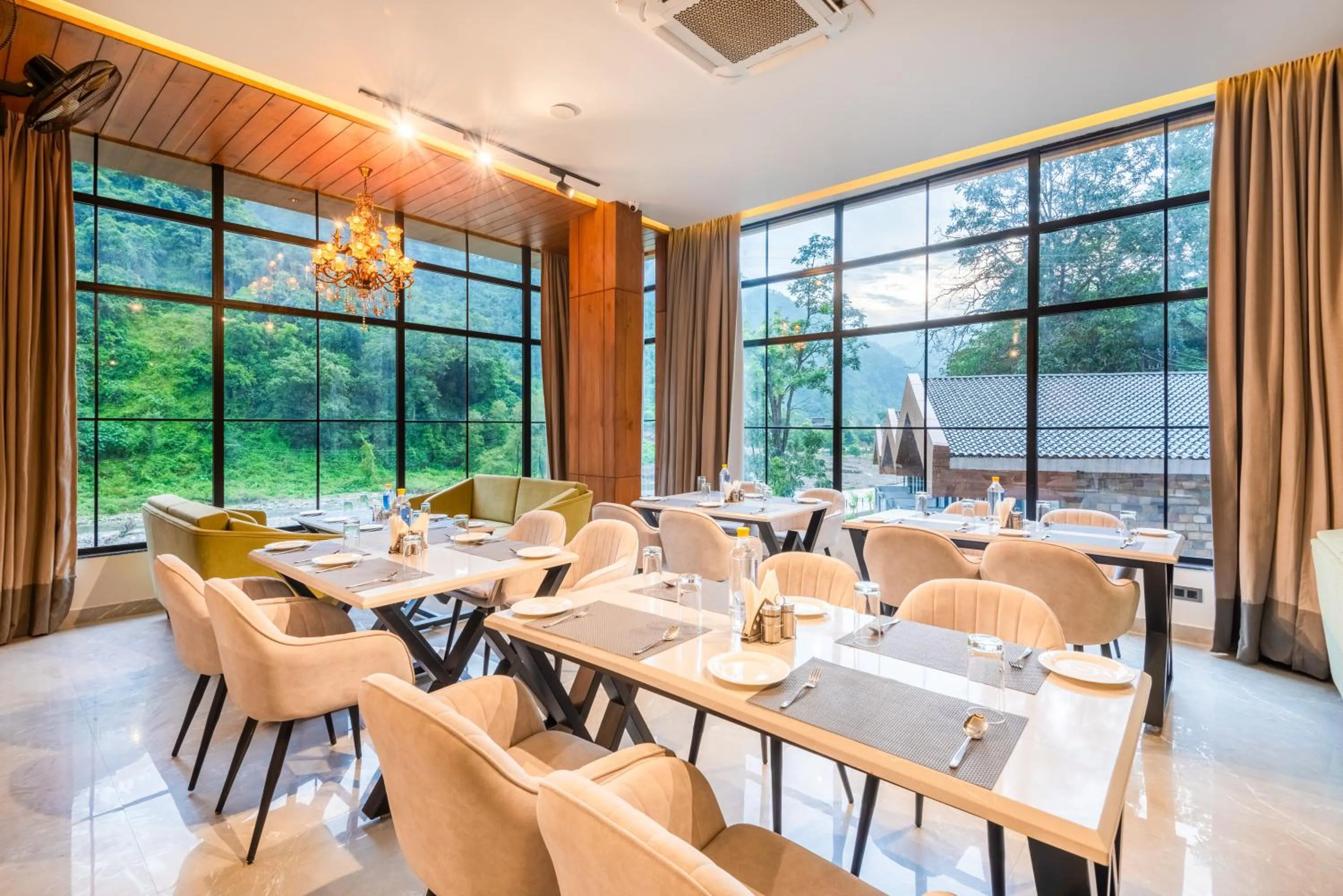 Restaurant/places to eat in DLS Divine River Resort and Spa, Rishikesh