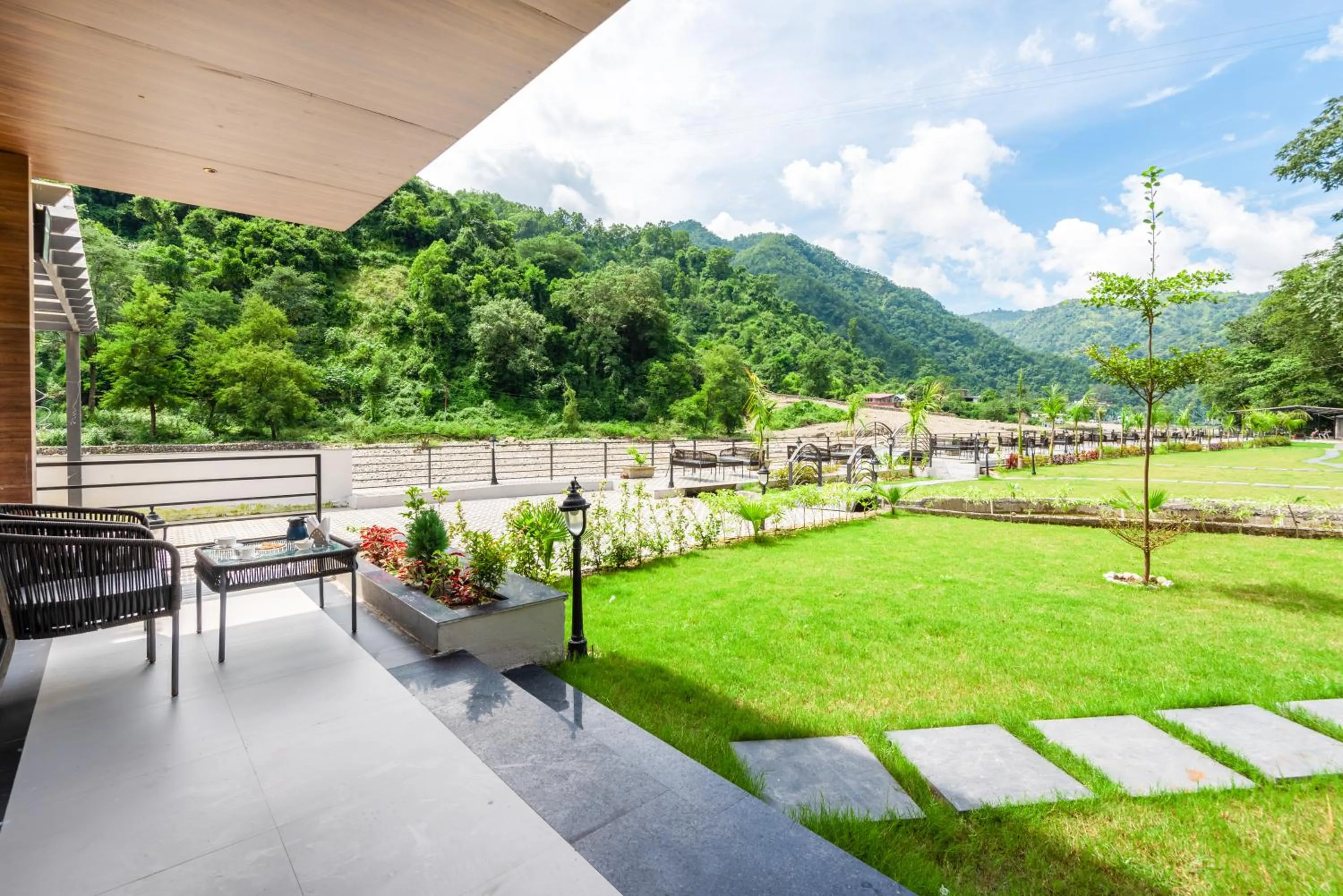 Garden in DLS Divine River Resort and Spa, Rishikesh