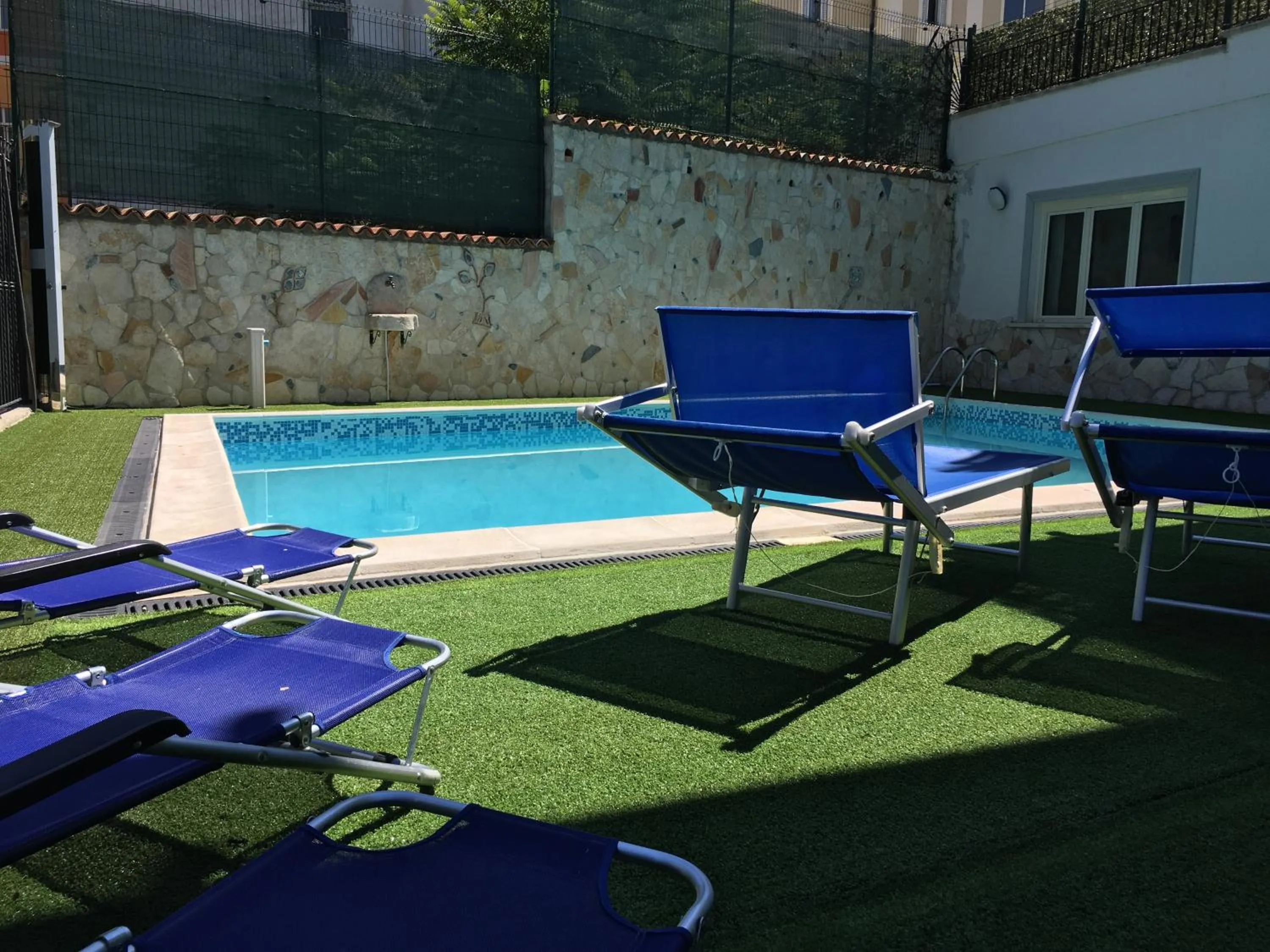 Swimming pool in Hotel San Berardo