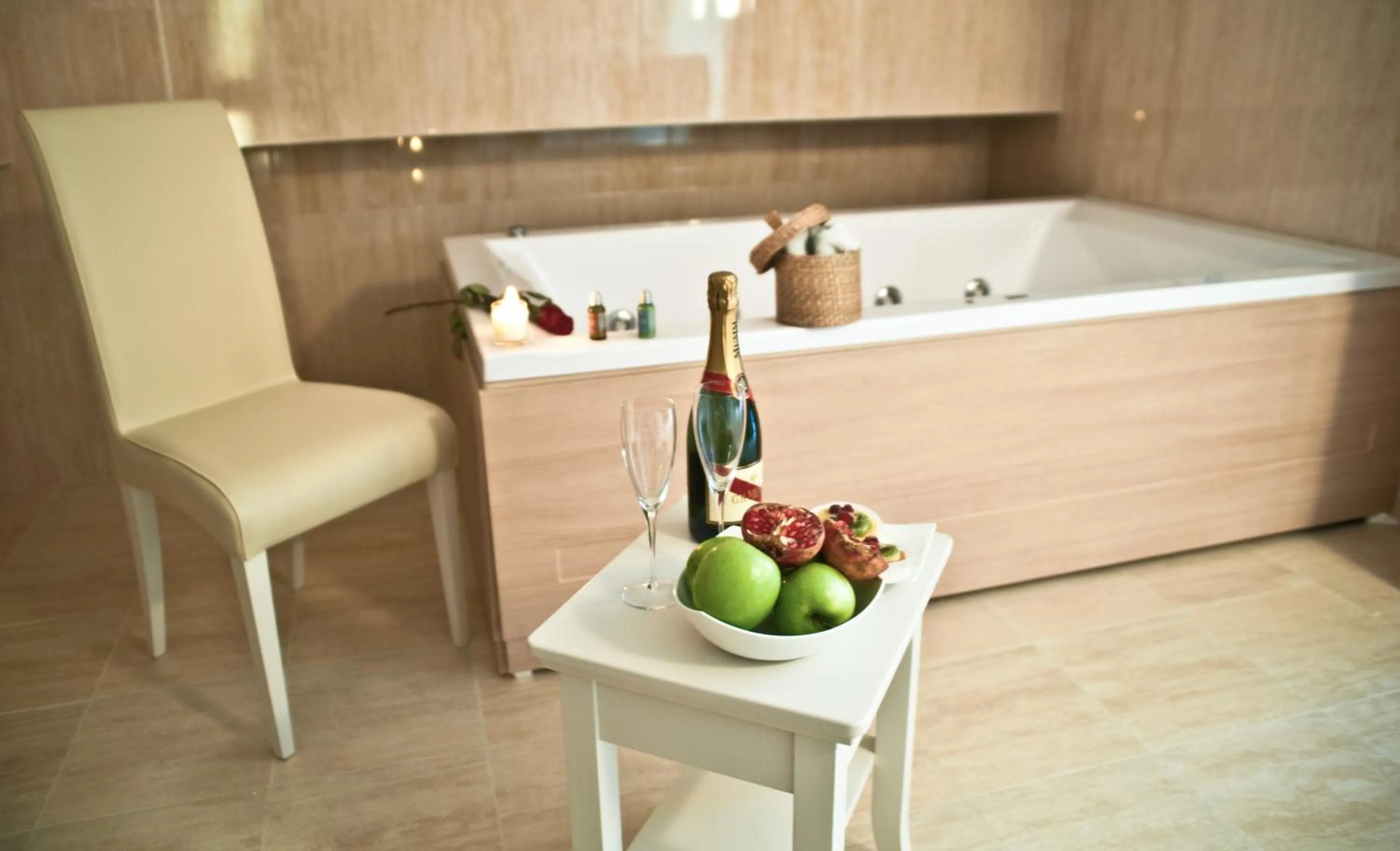 Hot Tub in Hotel San Berardo