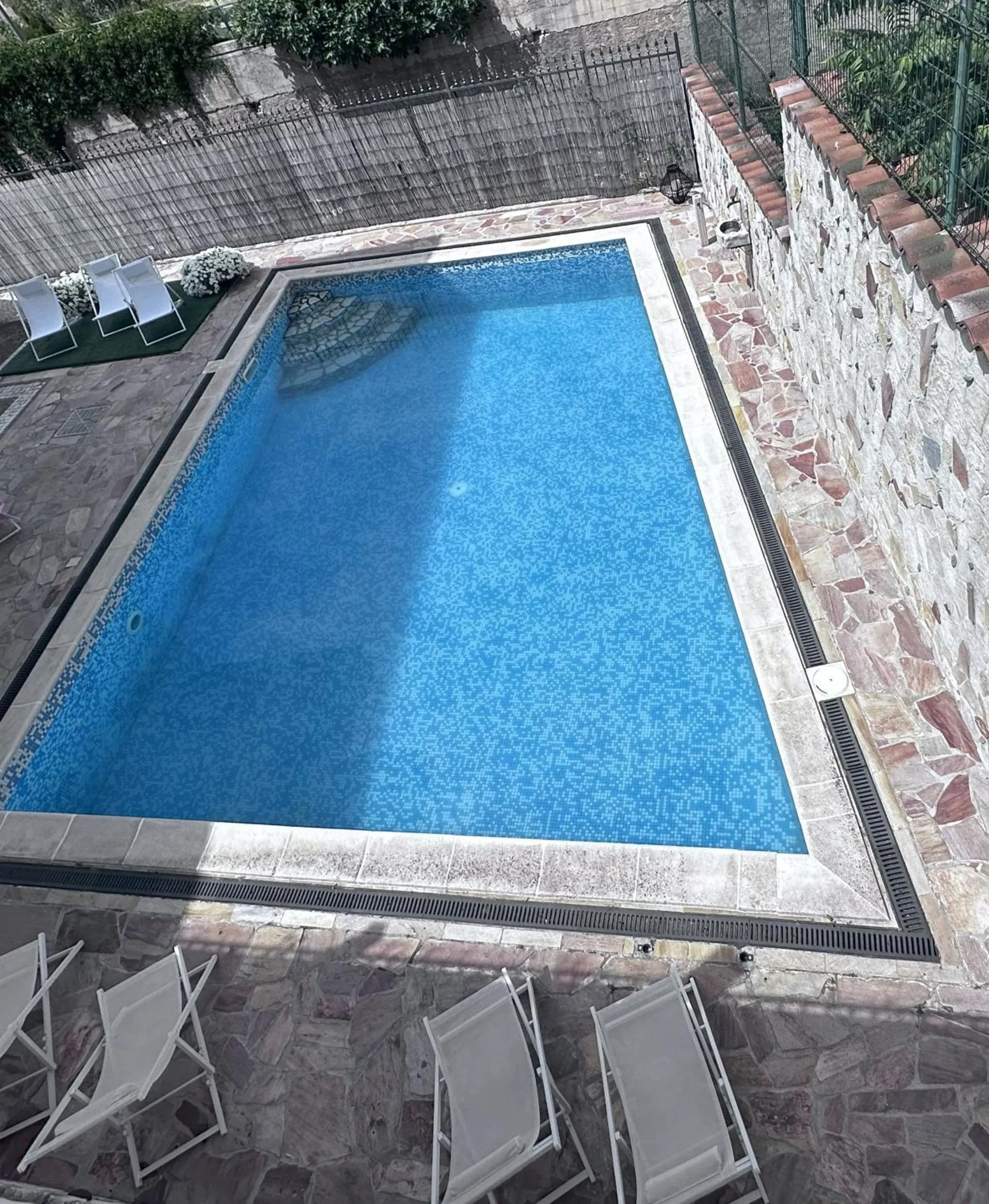 Swimming pool in Hotel San Berardo