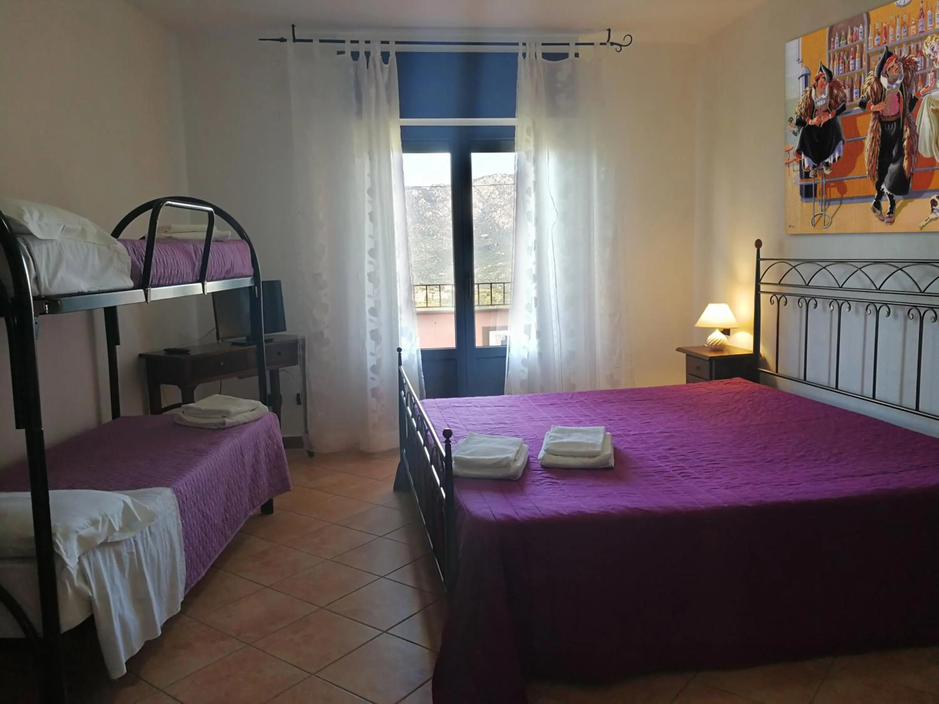 Photo of the whole room, Bed in Managheri Wine Bar