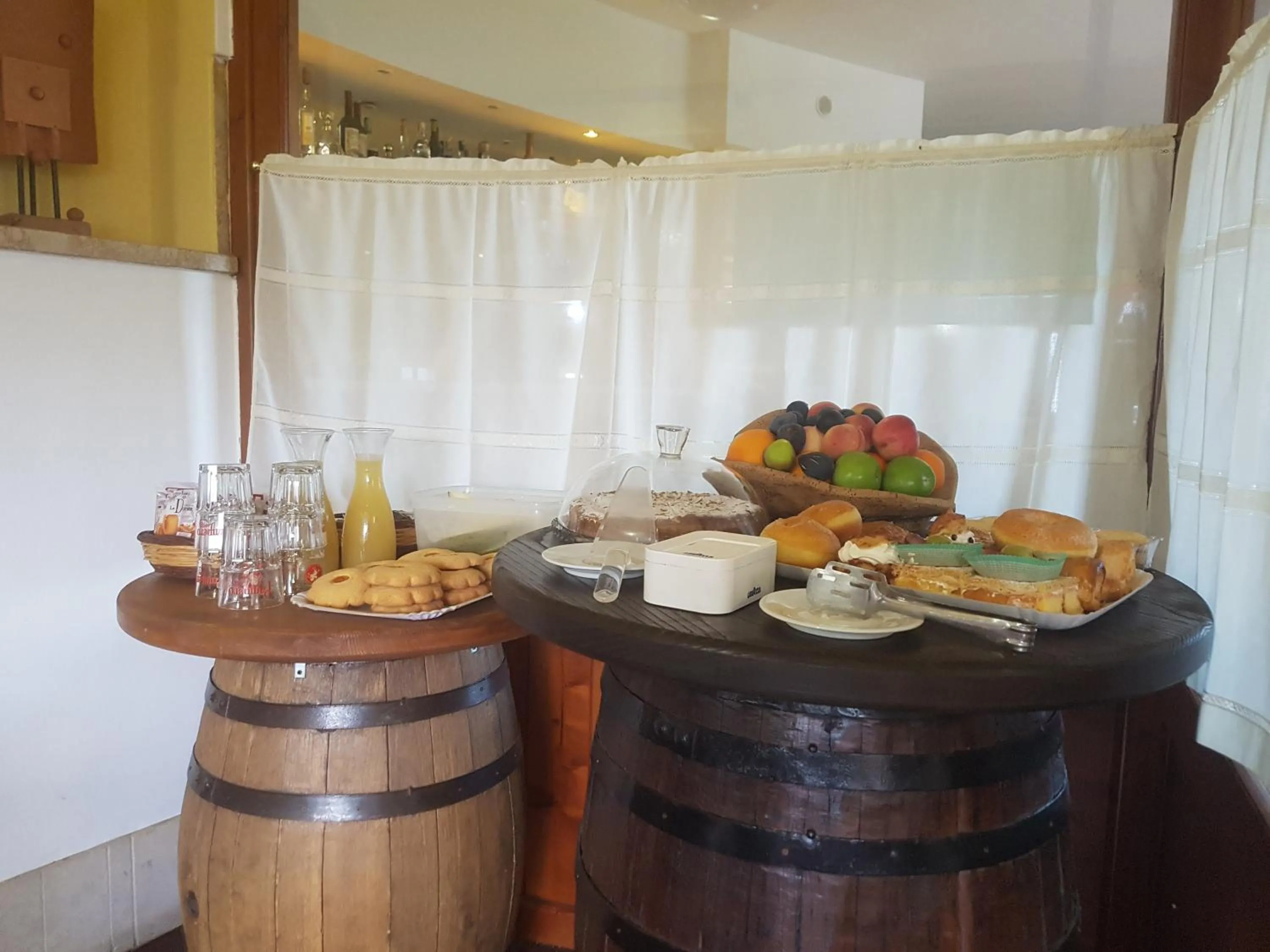 Breakfast in Managheri Wine Bar