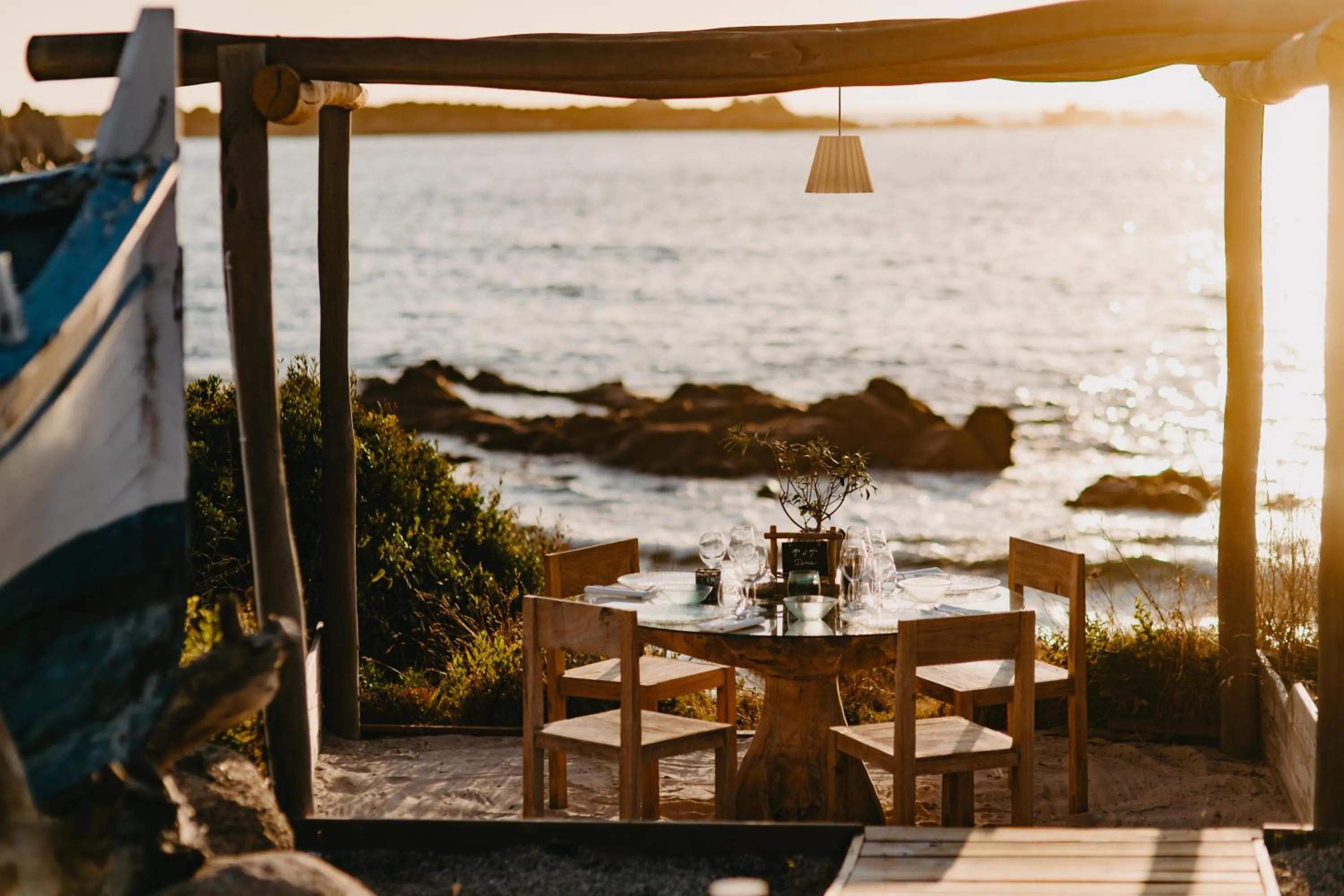Restaurant/places to eat in Lagnonu