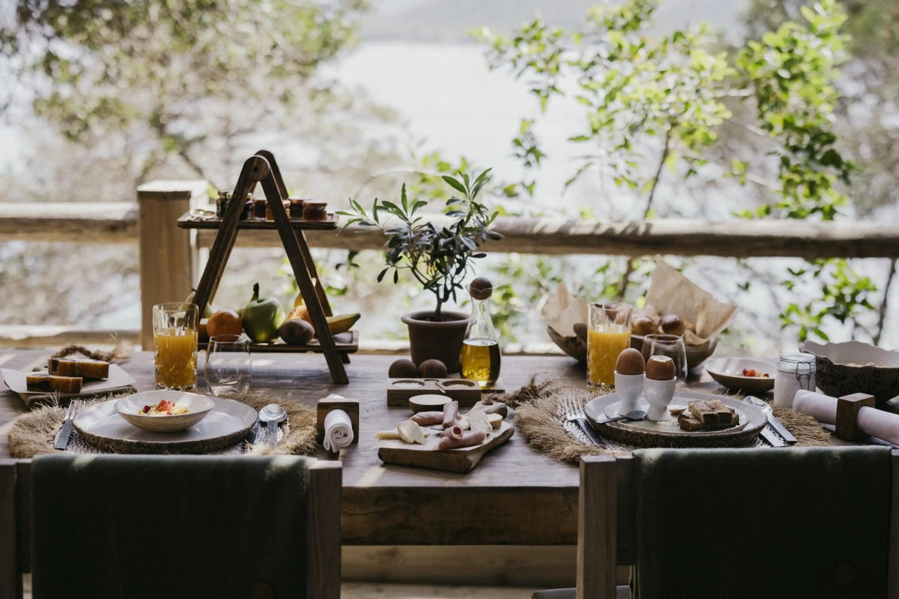 Restaurant/places to eat in Lagnonu