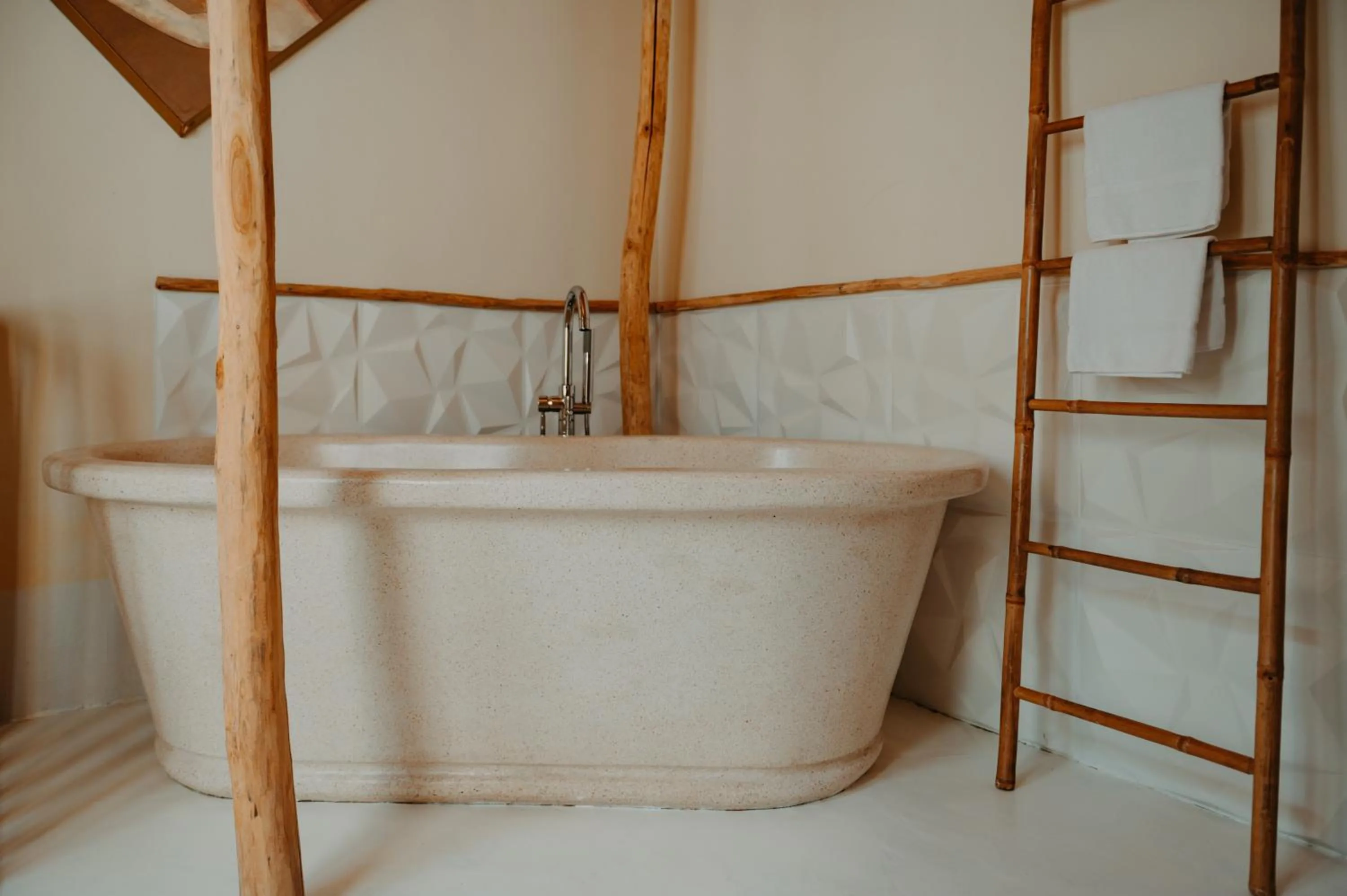 Bathroom in Lagnonu